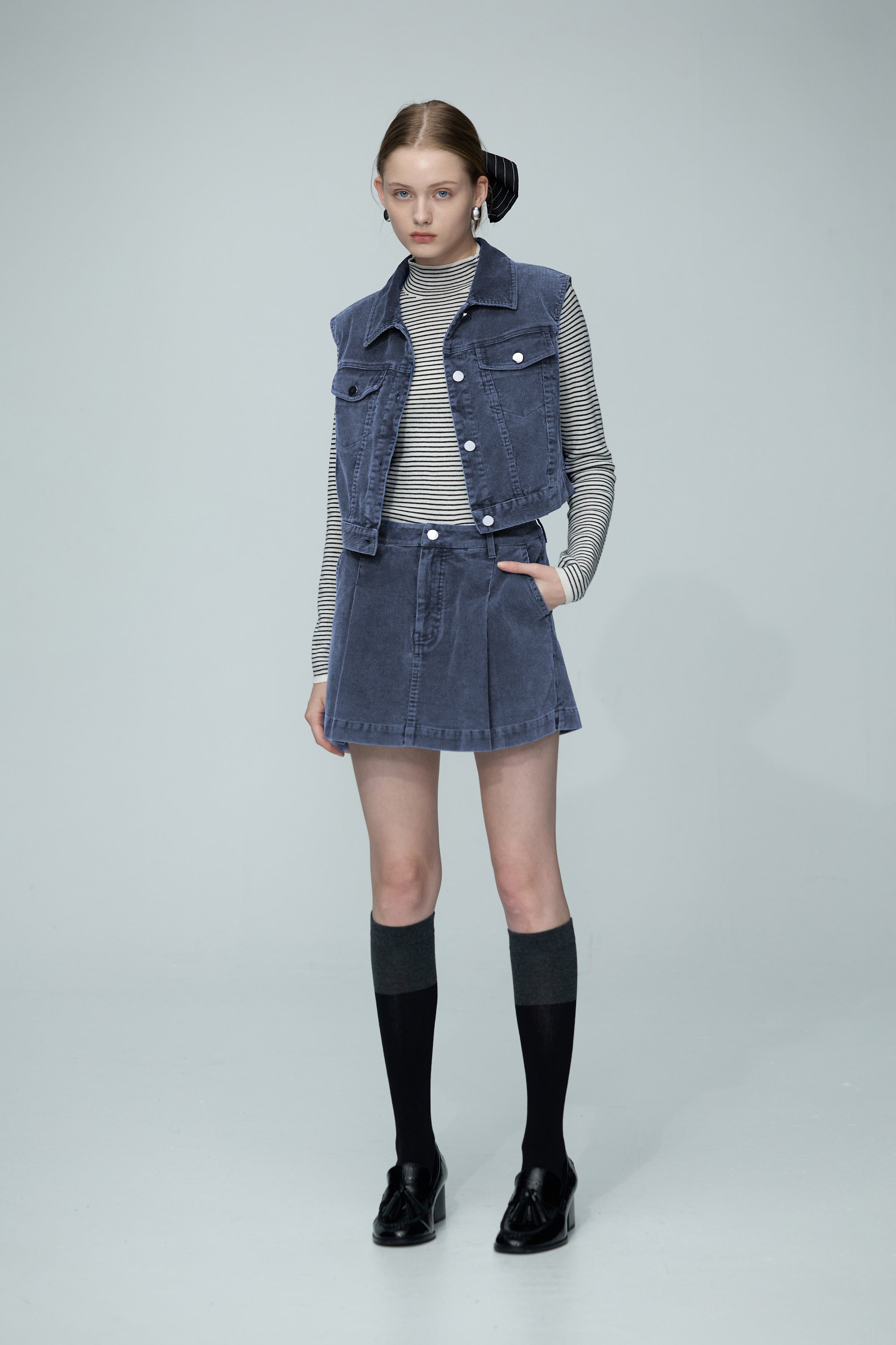 絨面直條紋理短版背心外套-藍色