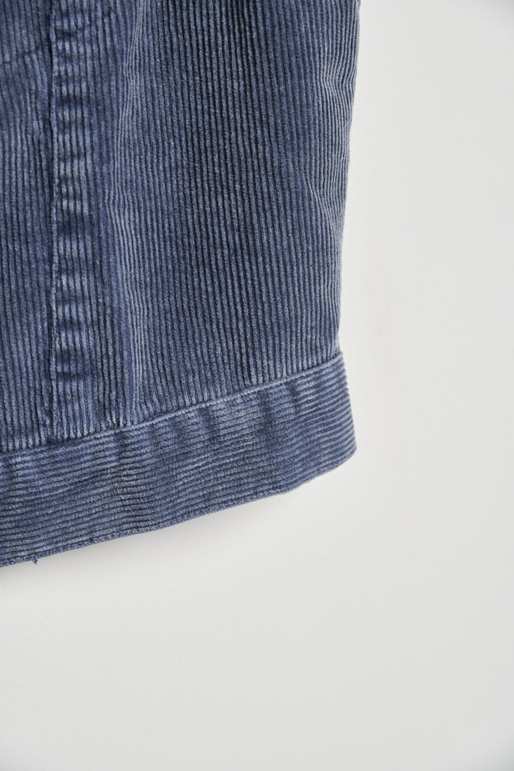 絨面直條紋理短版背心外套-藍色