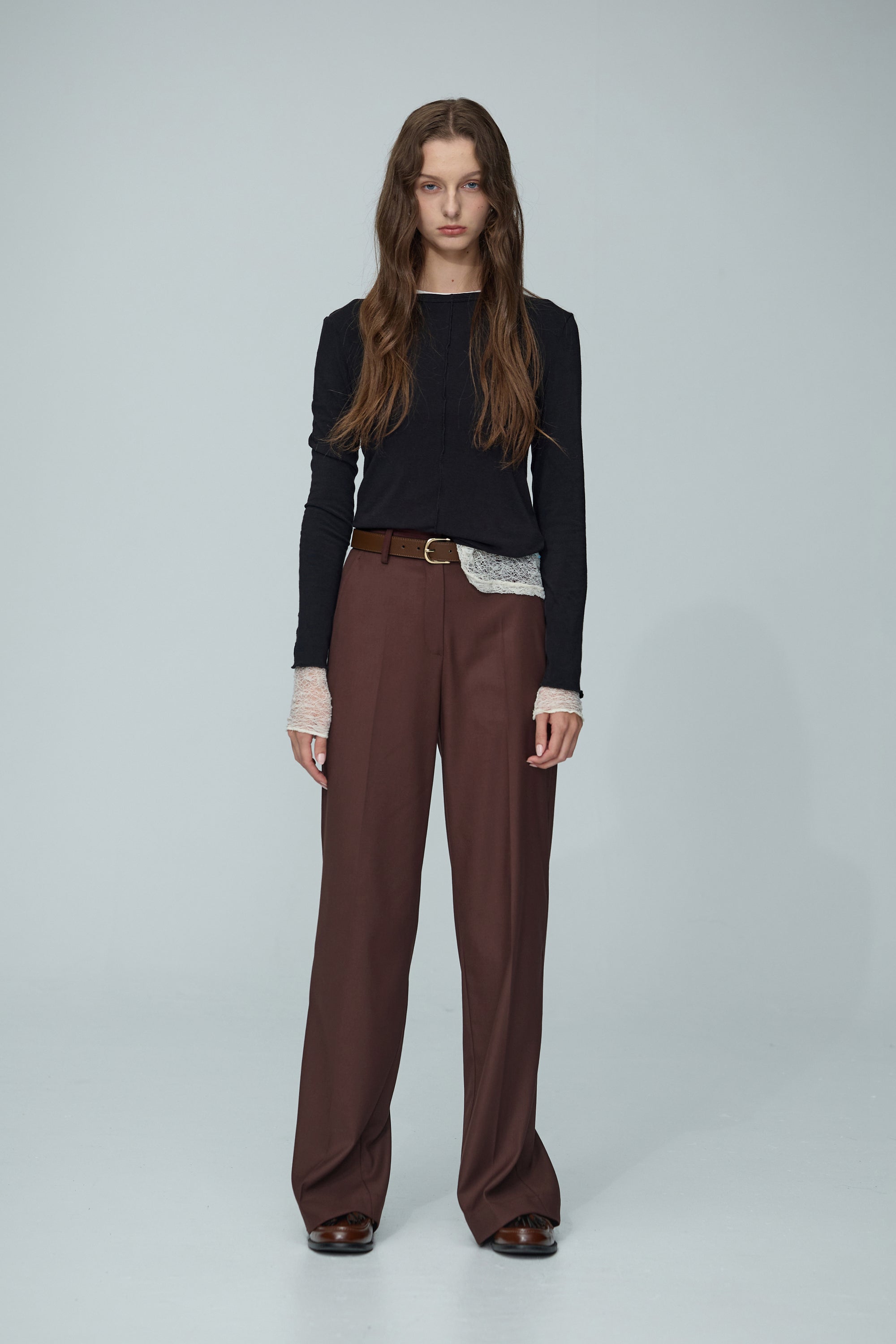 立體蕾絲紋理透肌上衣-杏