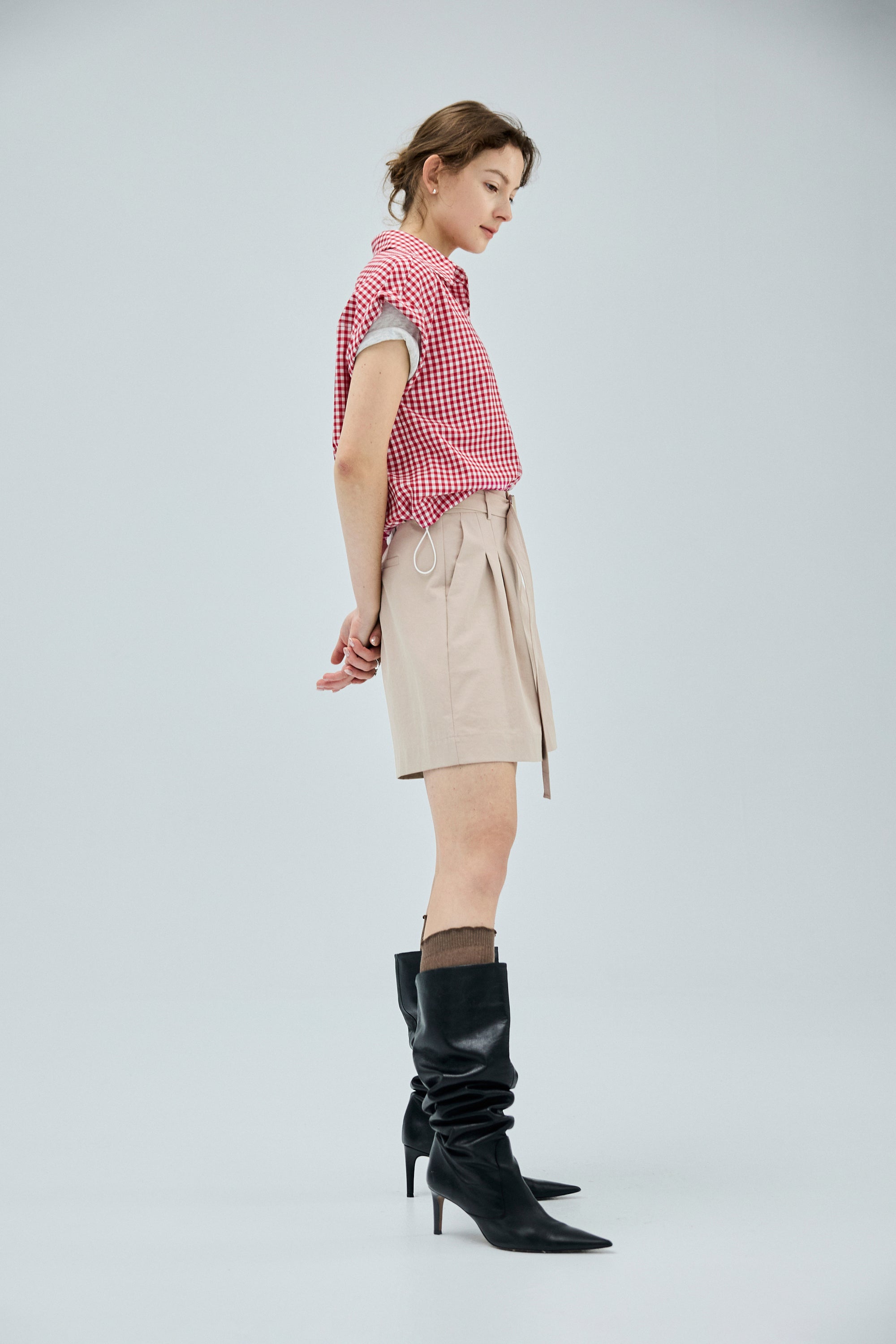 抓褶A-LINE寬短褲(附腰帶)-卡其