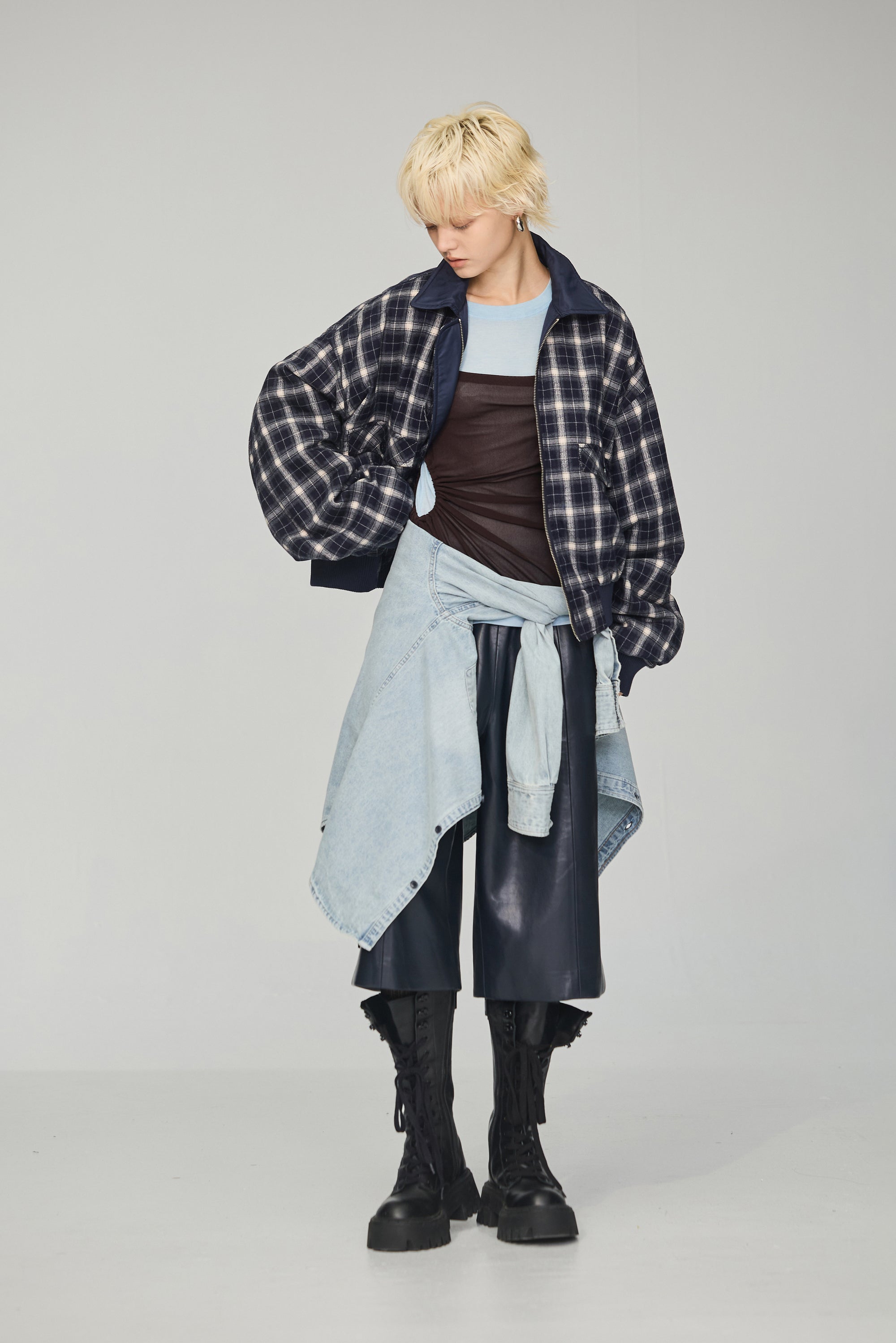 萊賽爾羊毛混紡假兩件收腰上衣-藍色