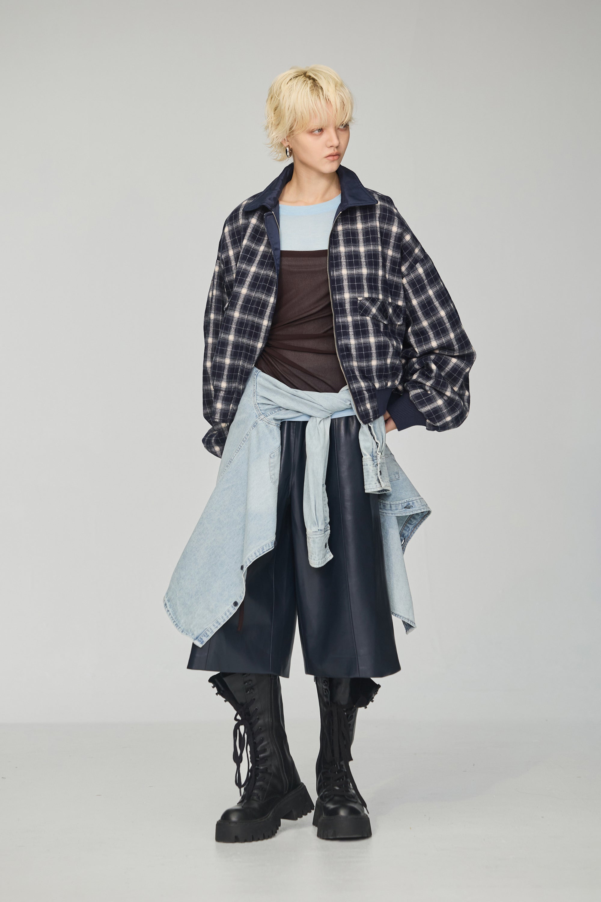 霧面皮革七分褲-藍色