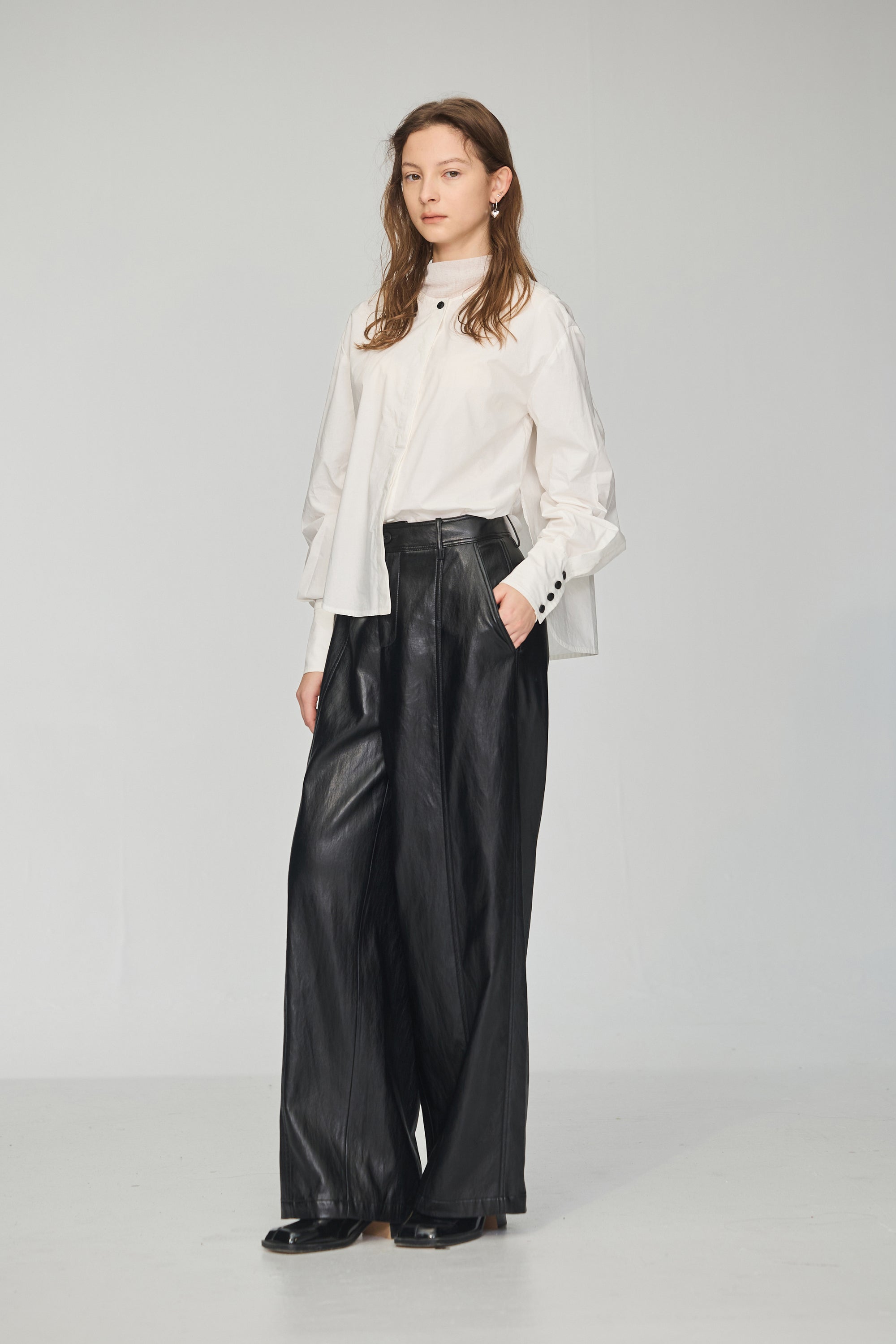 造型車線皮革長褲-黑