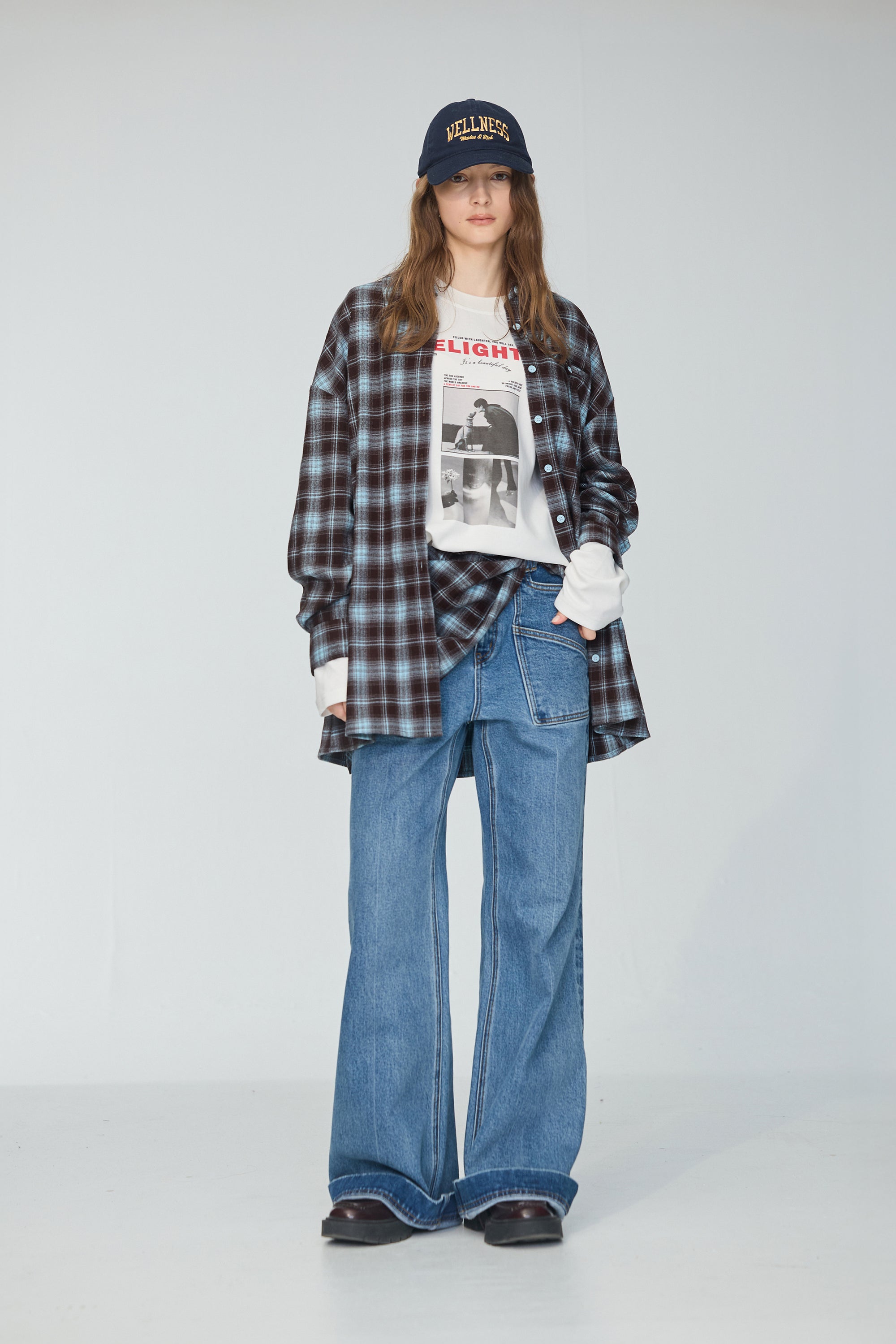 UNISEX男女共版-街頭感印花寬版TEE上衣-白