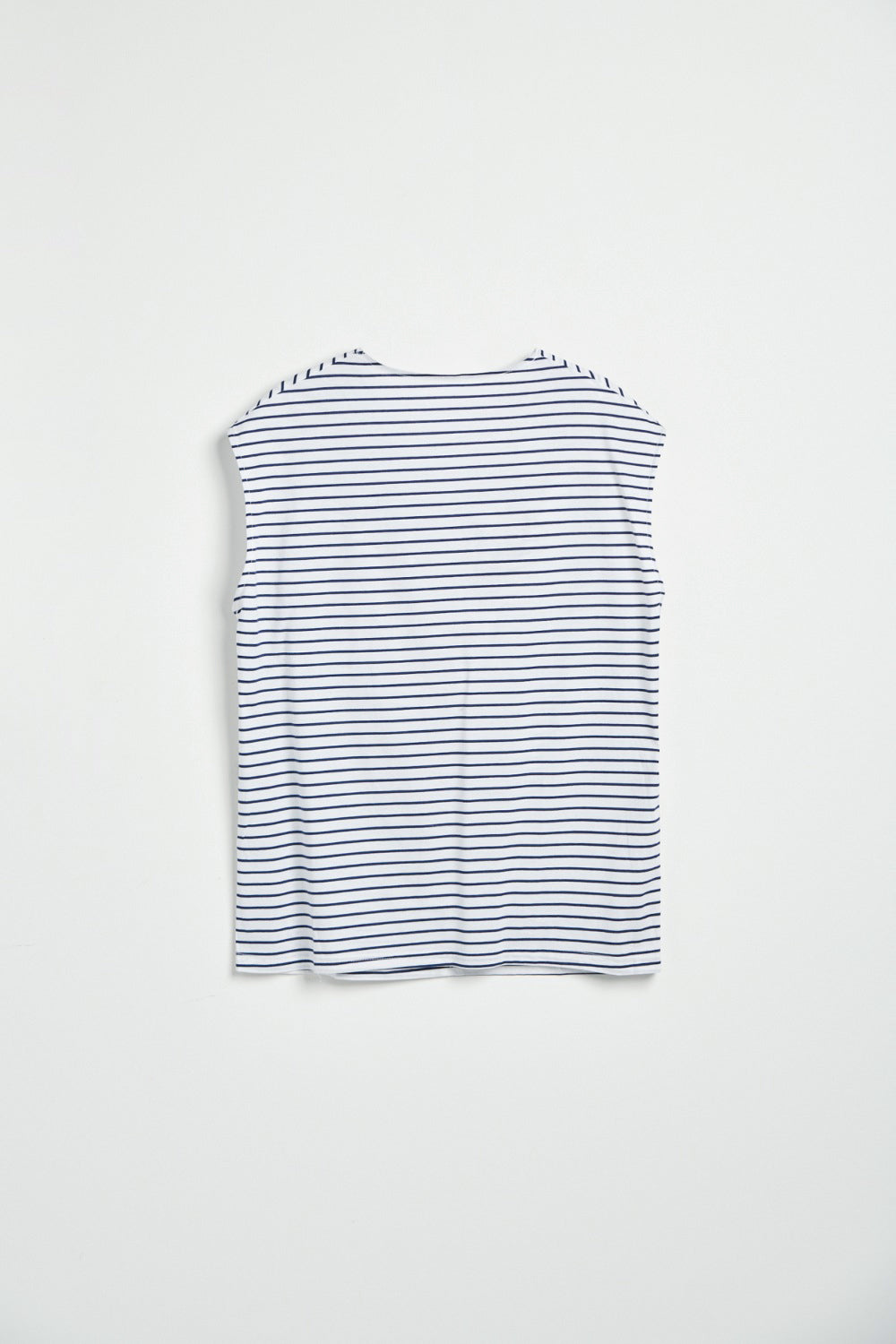 垂墜領條紋無袖上衣-藍白條