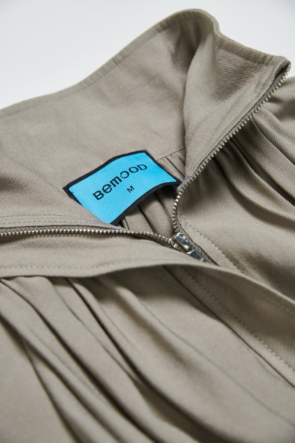 垂墜感抓摺小立領長袖外套-灰