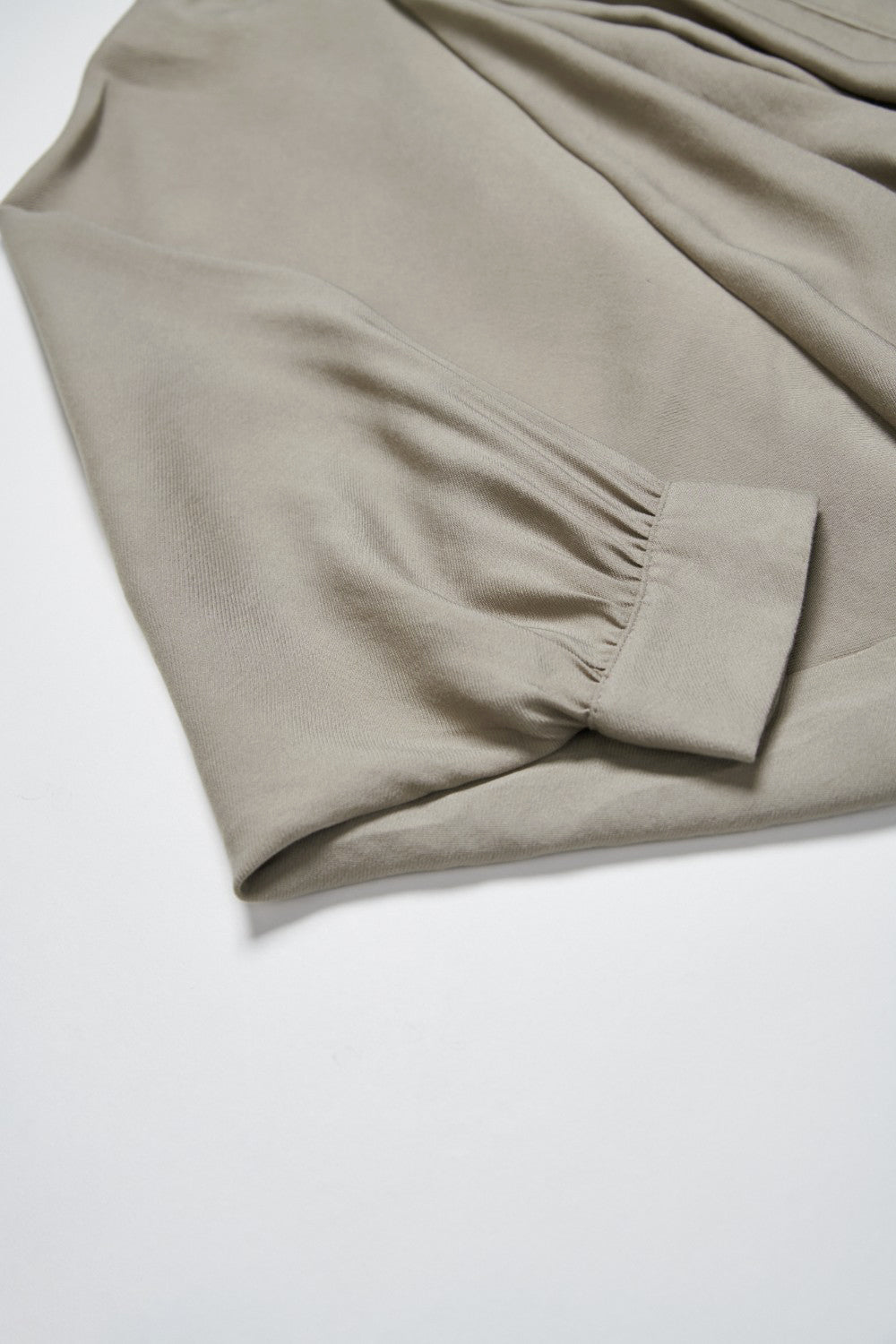 垂墜感抓摺小立領長袖外套-灰