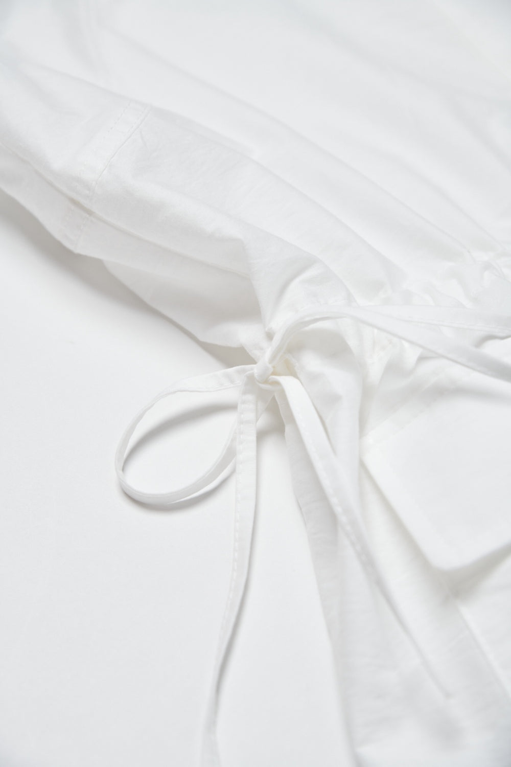 自然皺面感收腰小立領長版無袖上衣-白