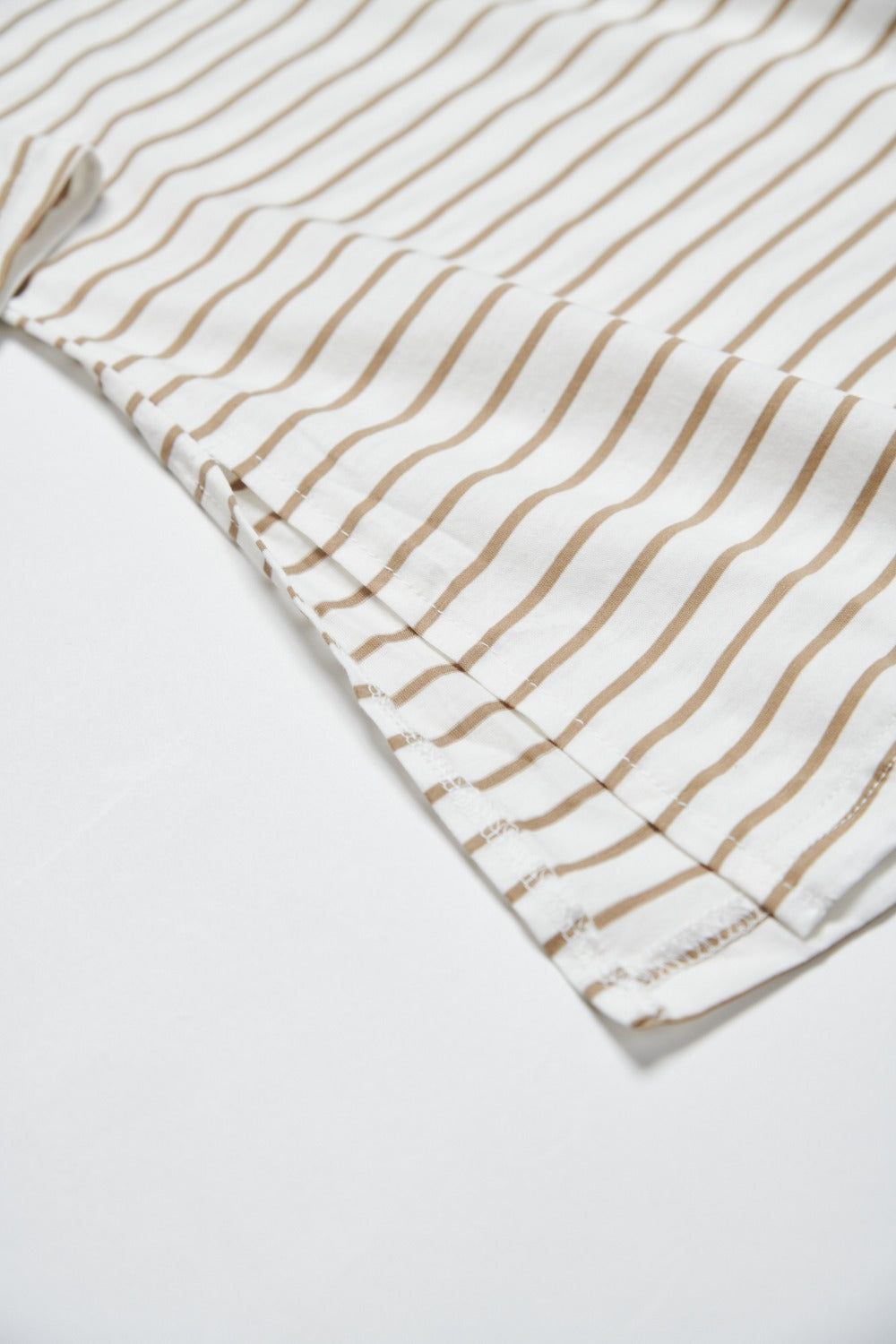 圓V領條紋長袖上衣-卡其