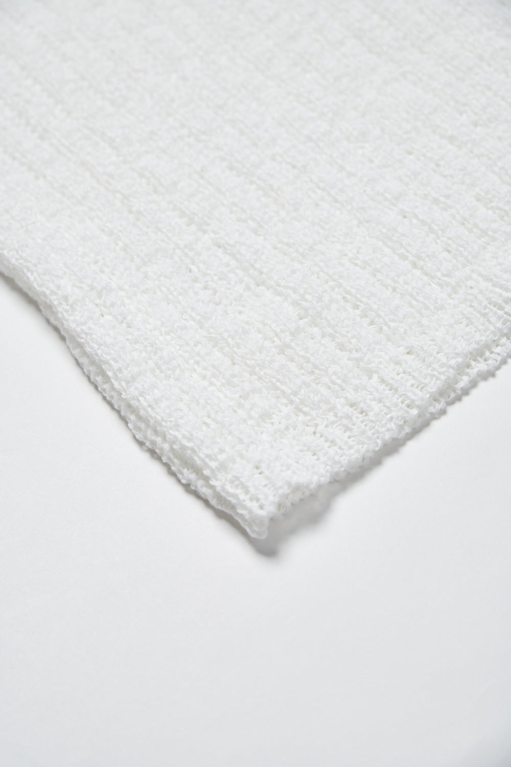 鏤空編織微透感針織背心-白