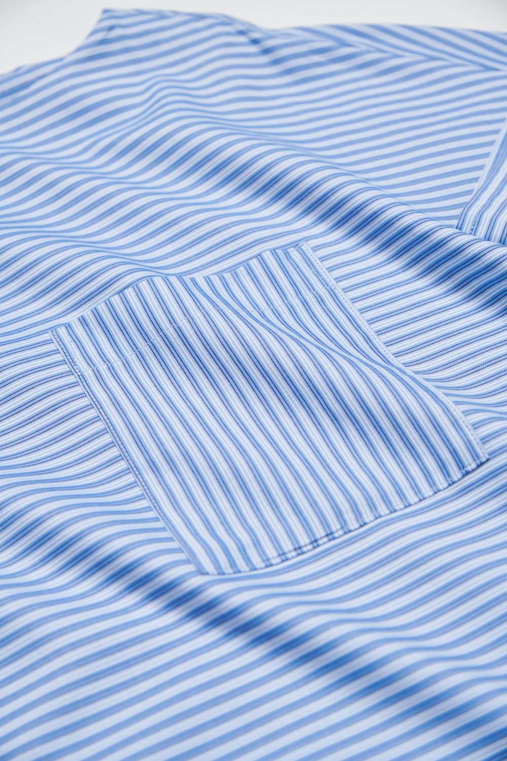 親膚天絲一字領束口上衣-藍色