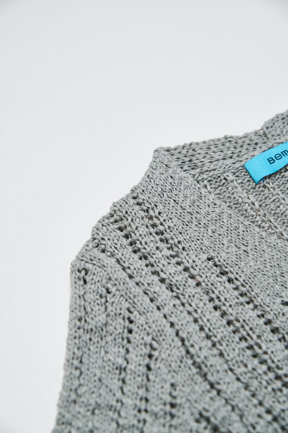 鏤空編織微透感V領開襟針織外套-灰