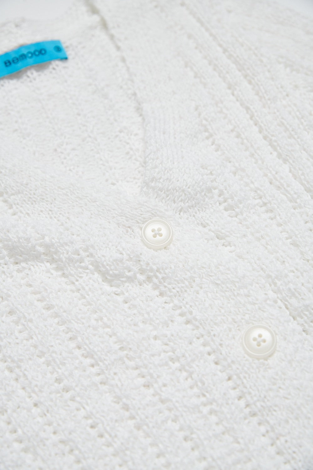 鏤空編織微透感V領開襟針織外套-白