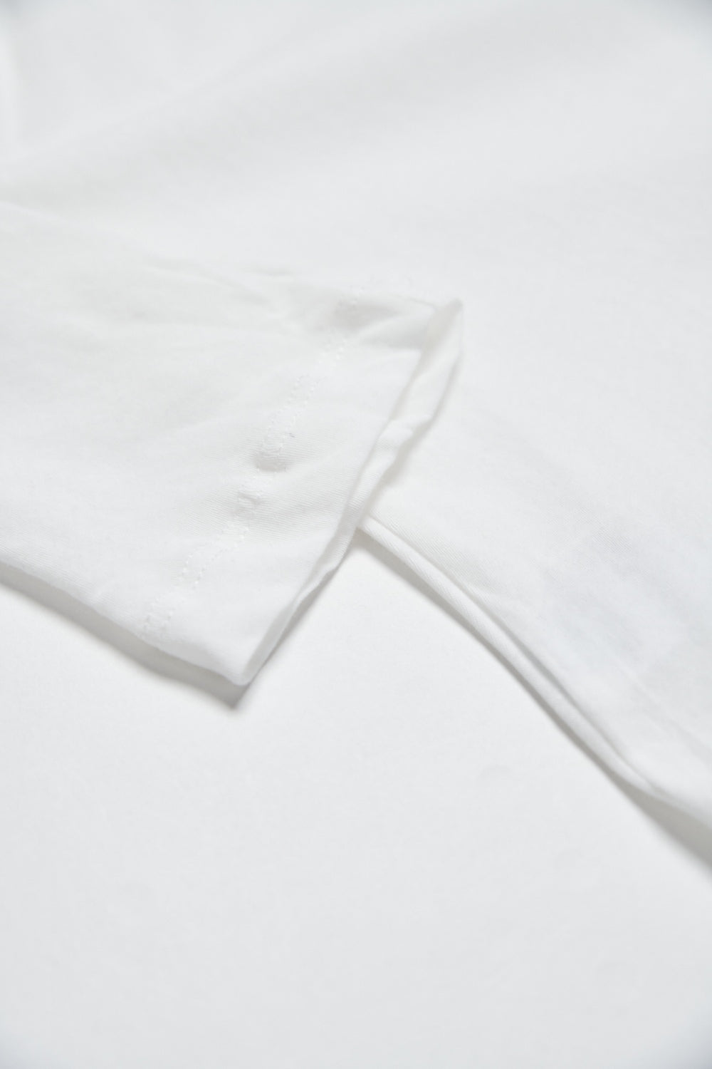 一字斜肩領兩面穿長袖Tee-白