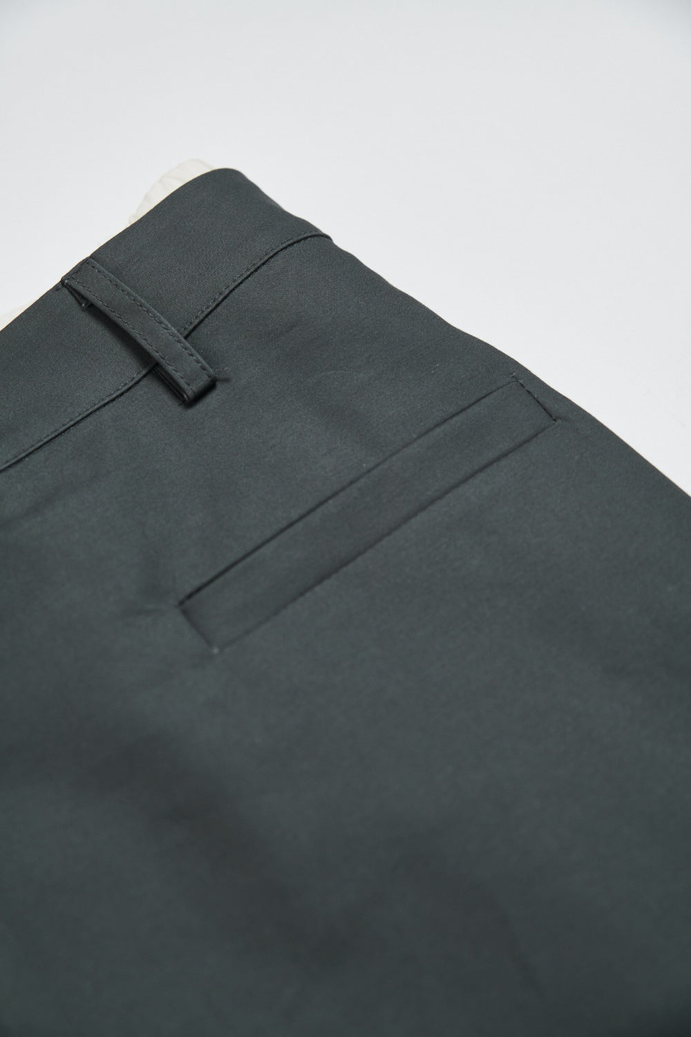 雙釦設計短裙褲(兩件式-內褲外裙)-灰