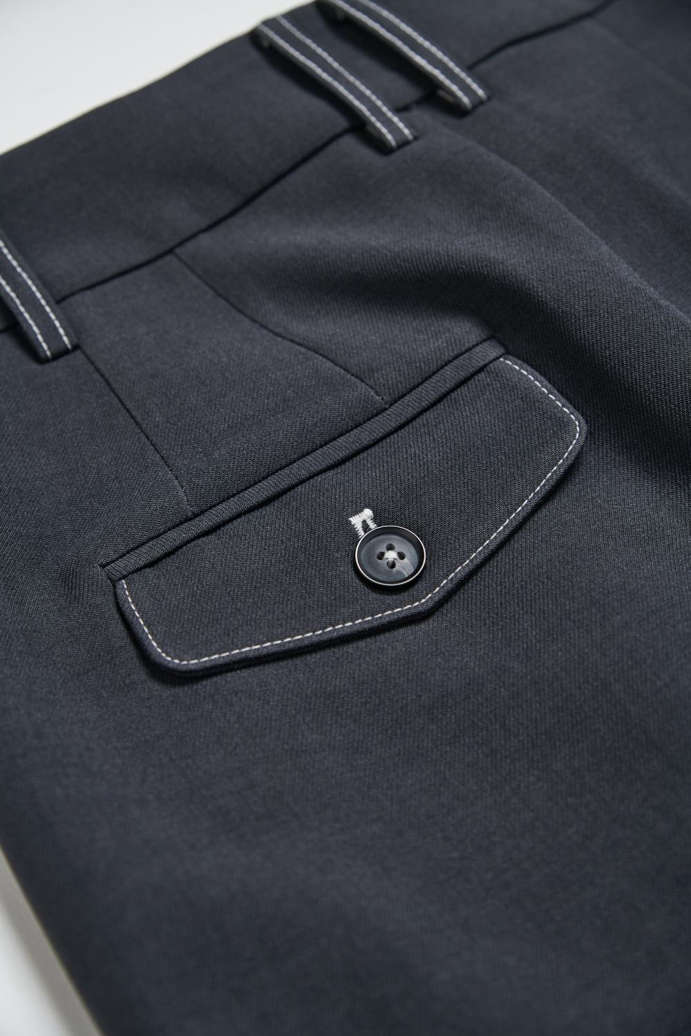 挺感配色壓線抓褶長褲-灰