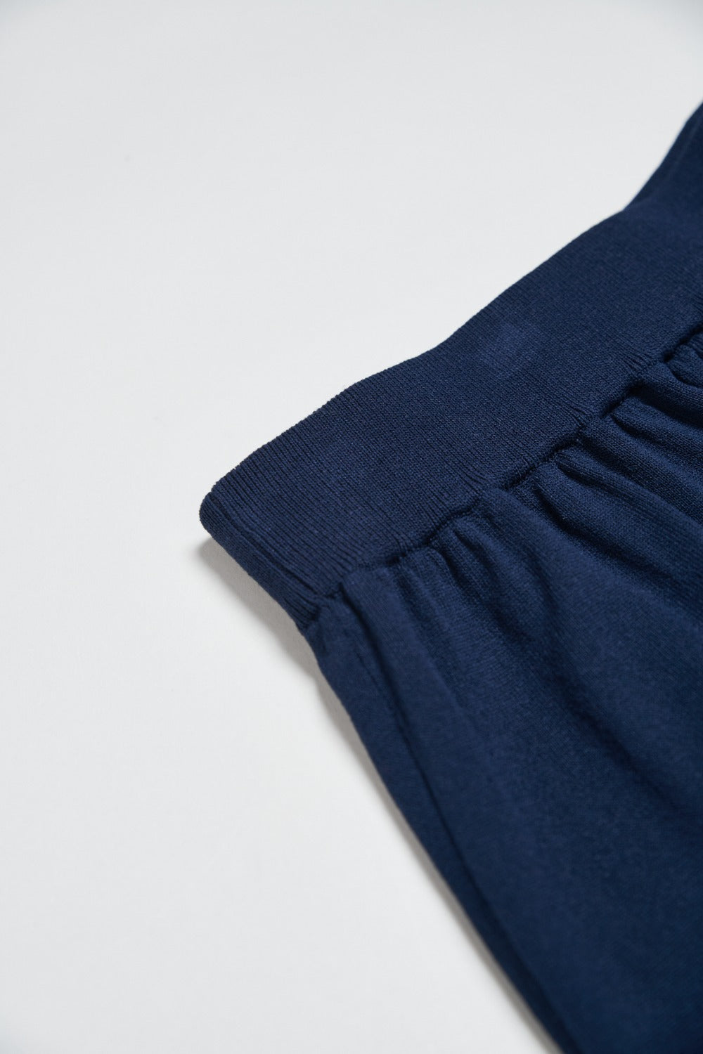 百搭捲邊裙襬針織長裙-藍色