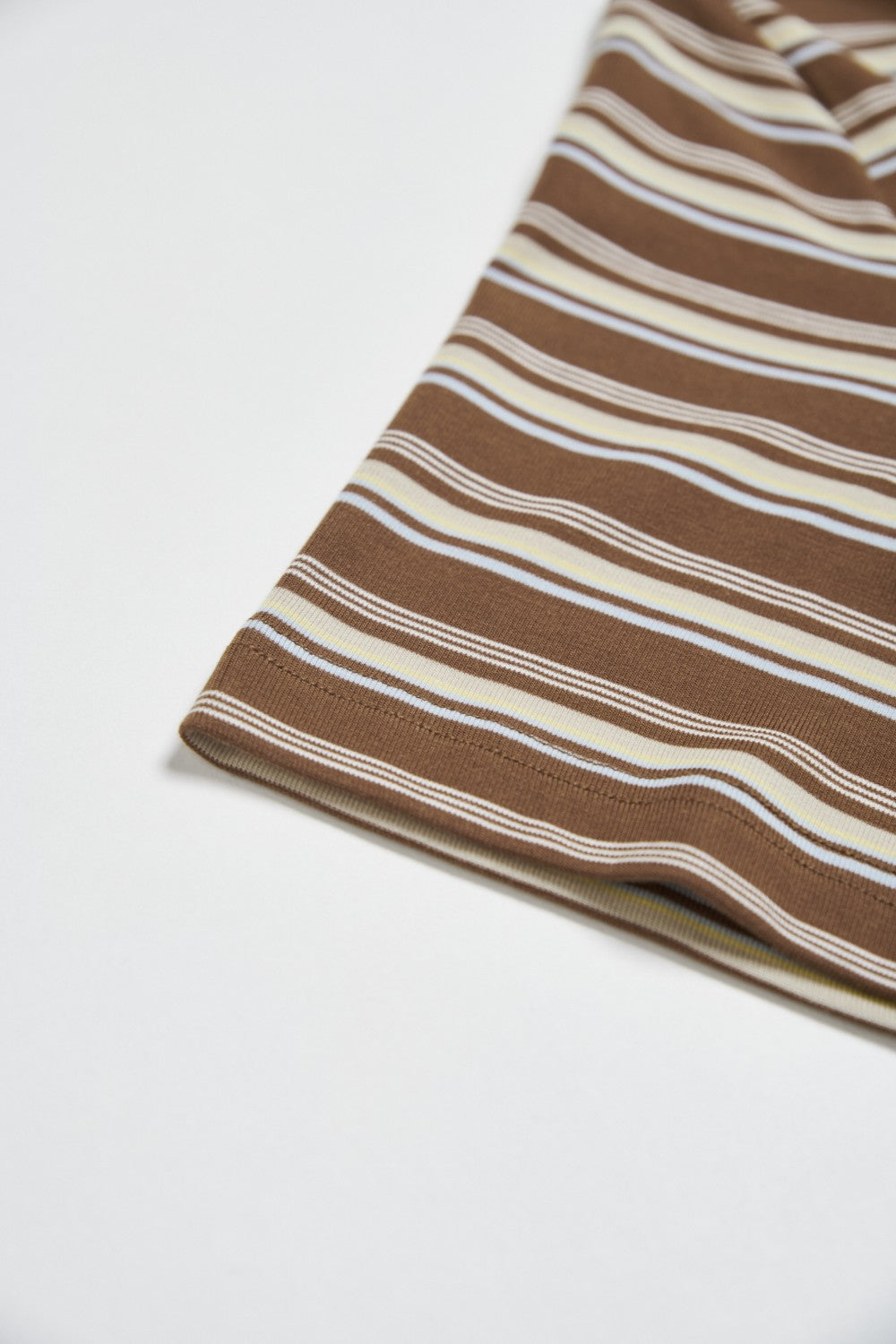 Q彈天絲彩色配條開釦上衣-彩色條