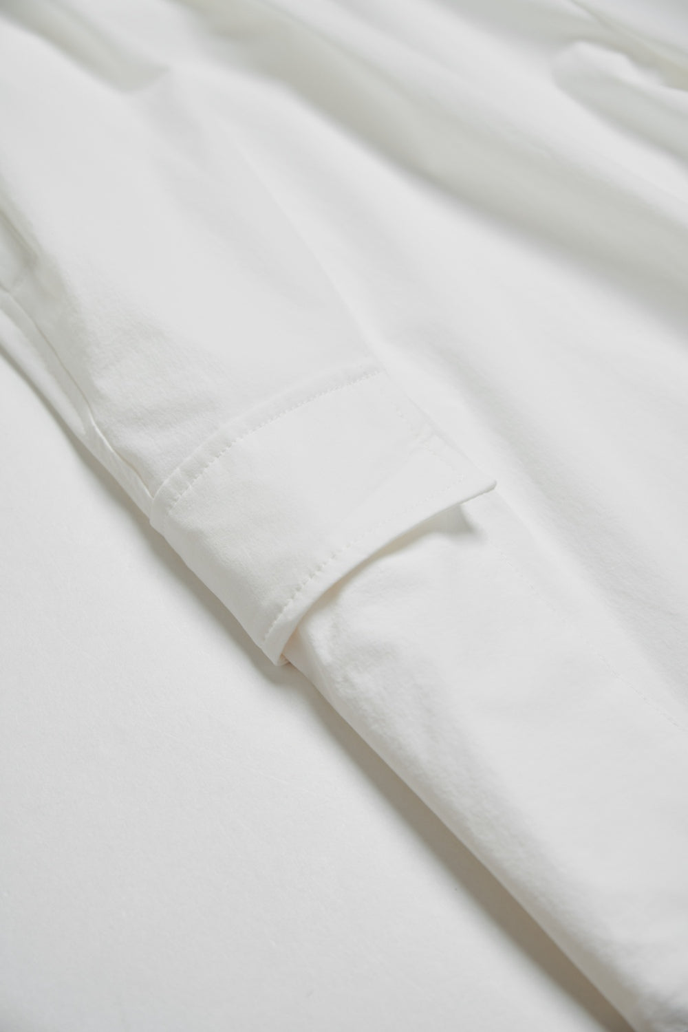 防潑水休閒剪裁工裝褲-白