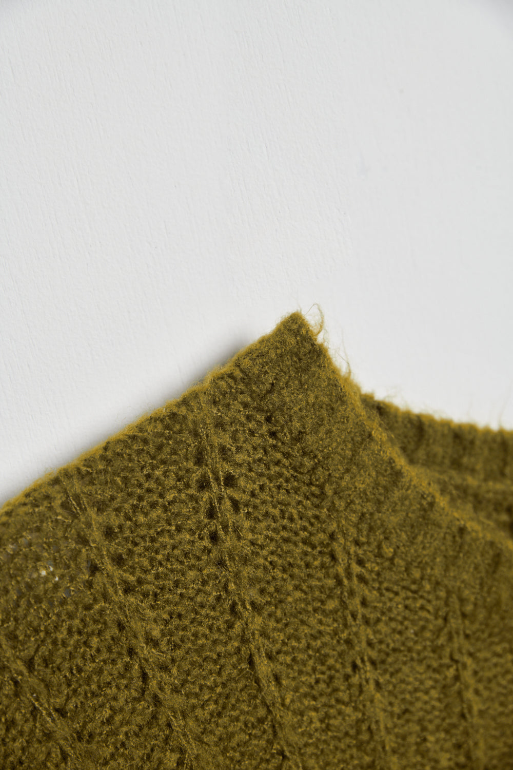 絨感毛圈紗寬短版針織毛衣-綠色