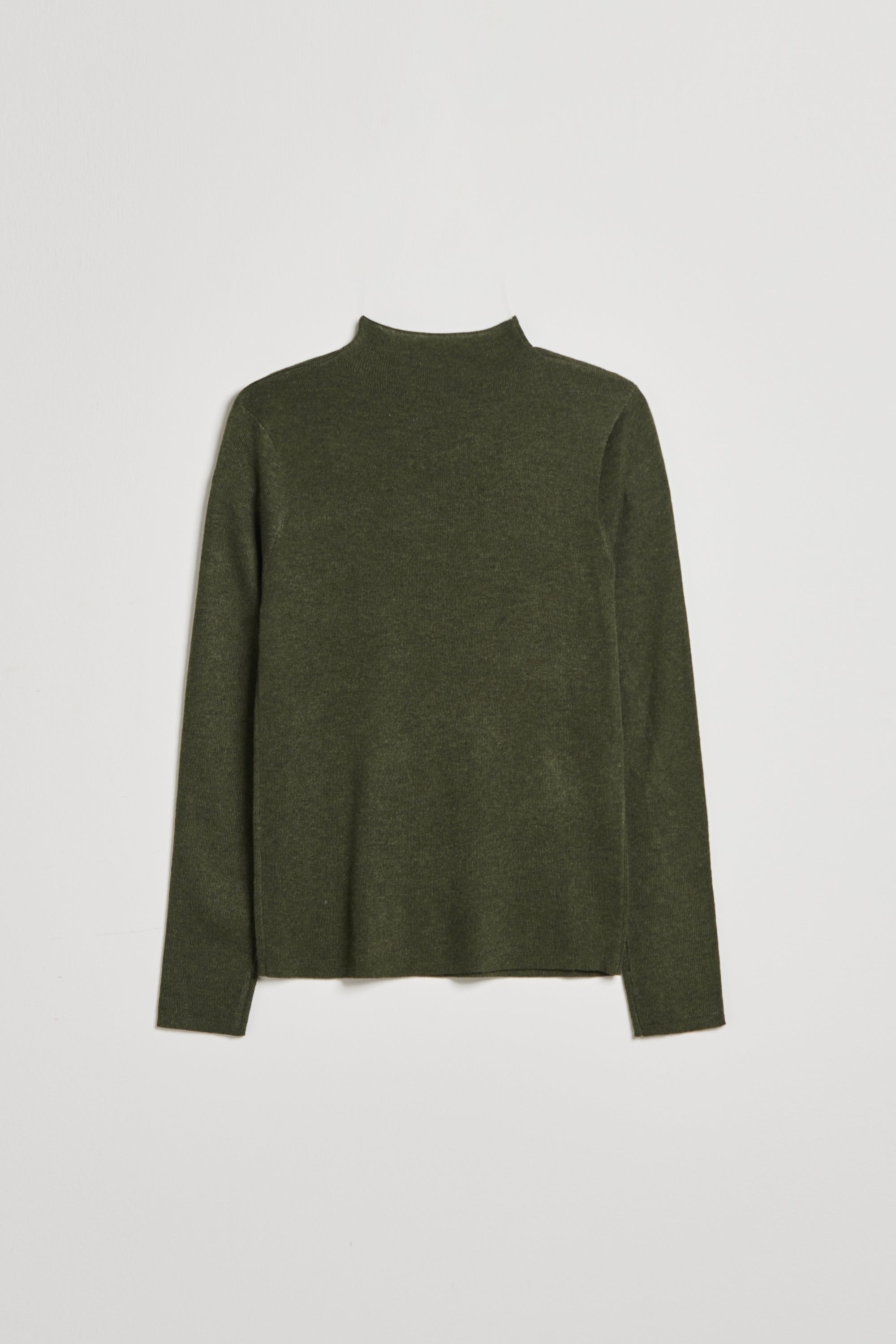 柔感小立領針織上衣-墨綠