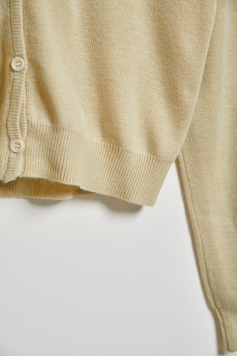 繞頸配色假兩件針織開襟外套-卡其