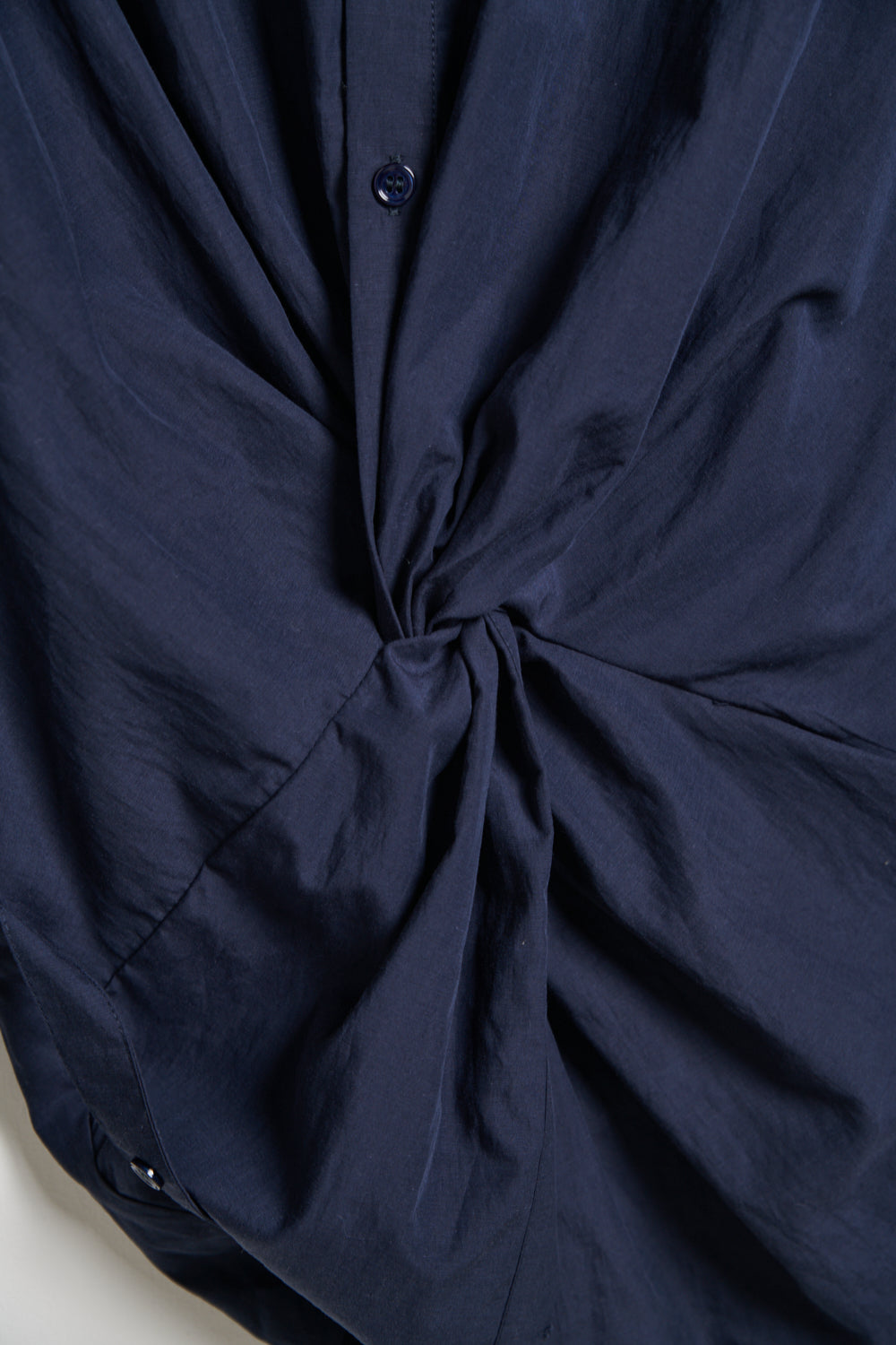 扭轉打褶襯衫-藏青