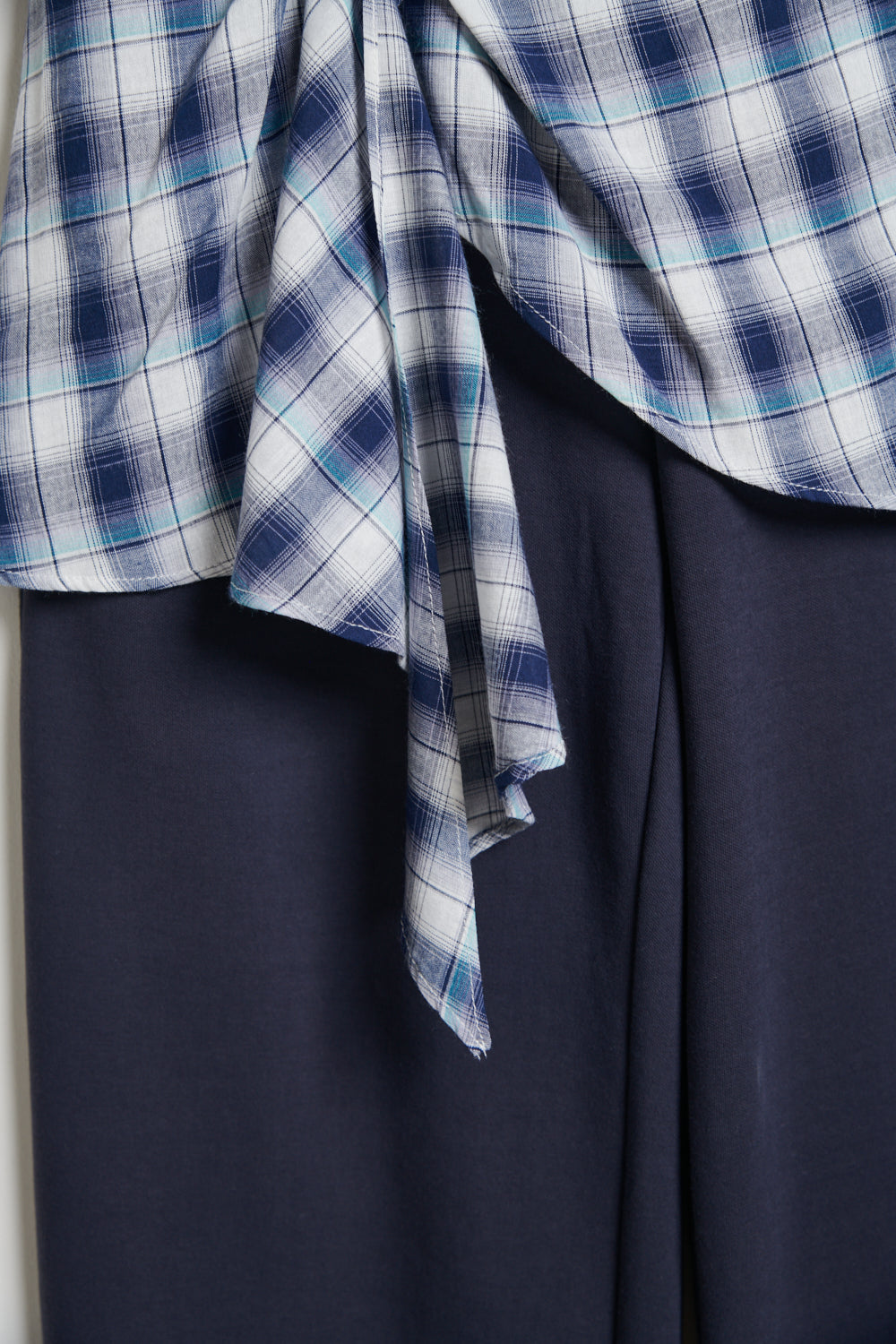 格紋裙罩直筒長褲兩件組-藏青