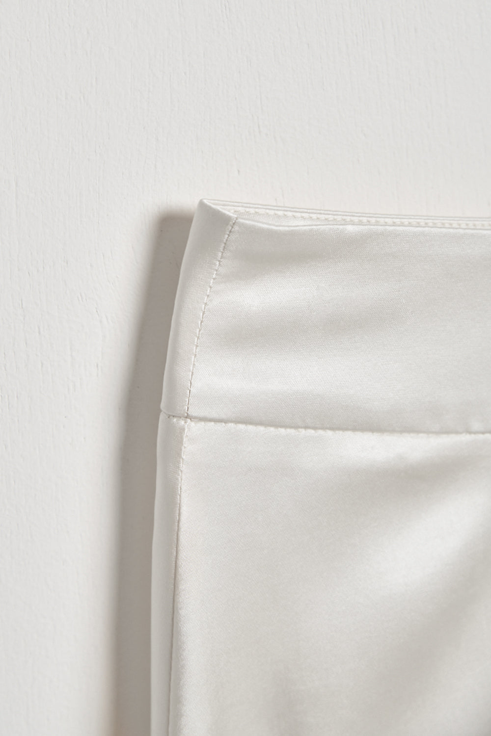 緞面光澤A-LINE長裙-杏