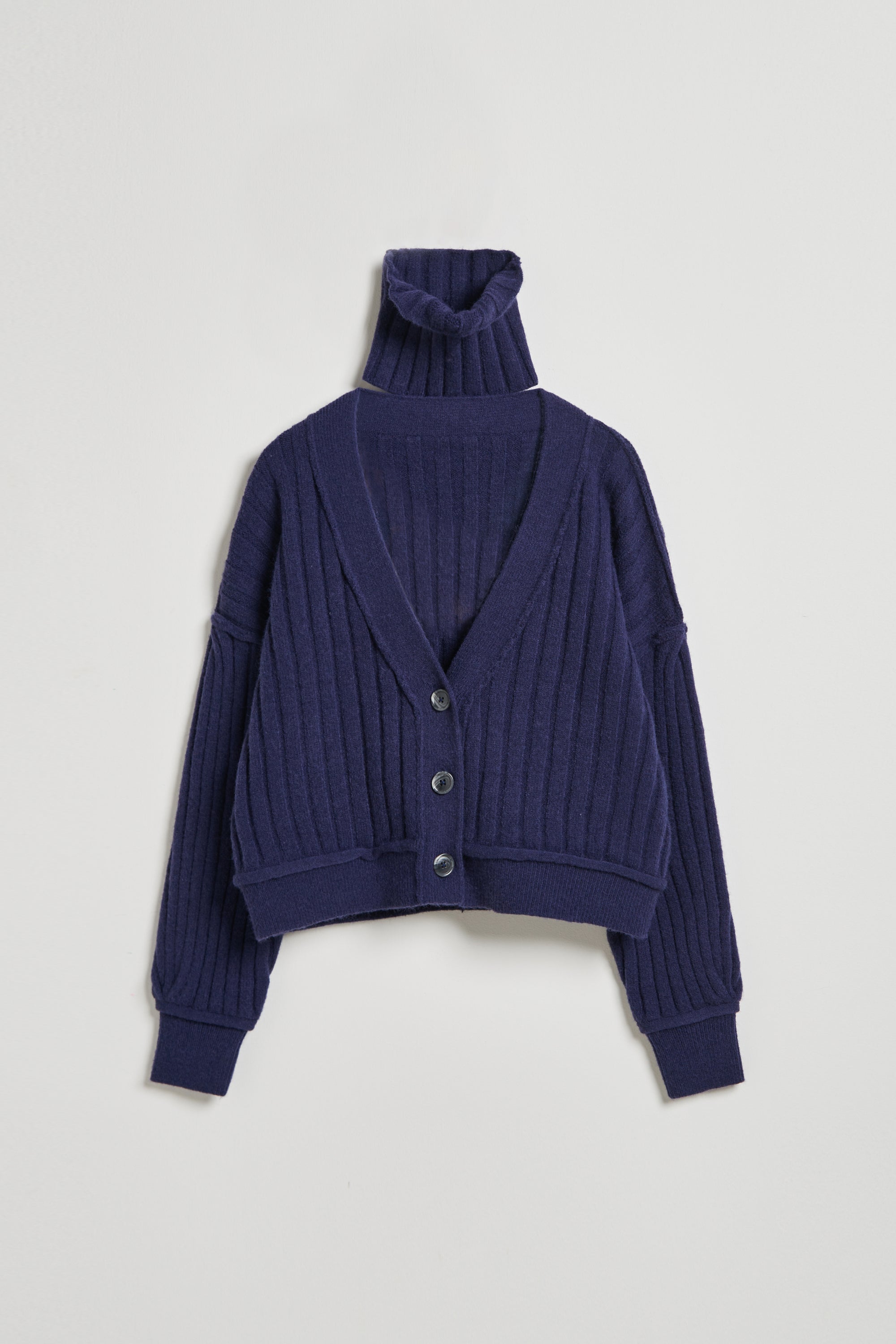 直條織紋V領開襟短版毛衣外套-藍色