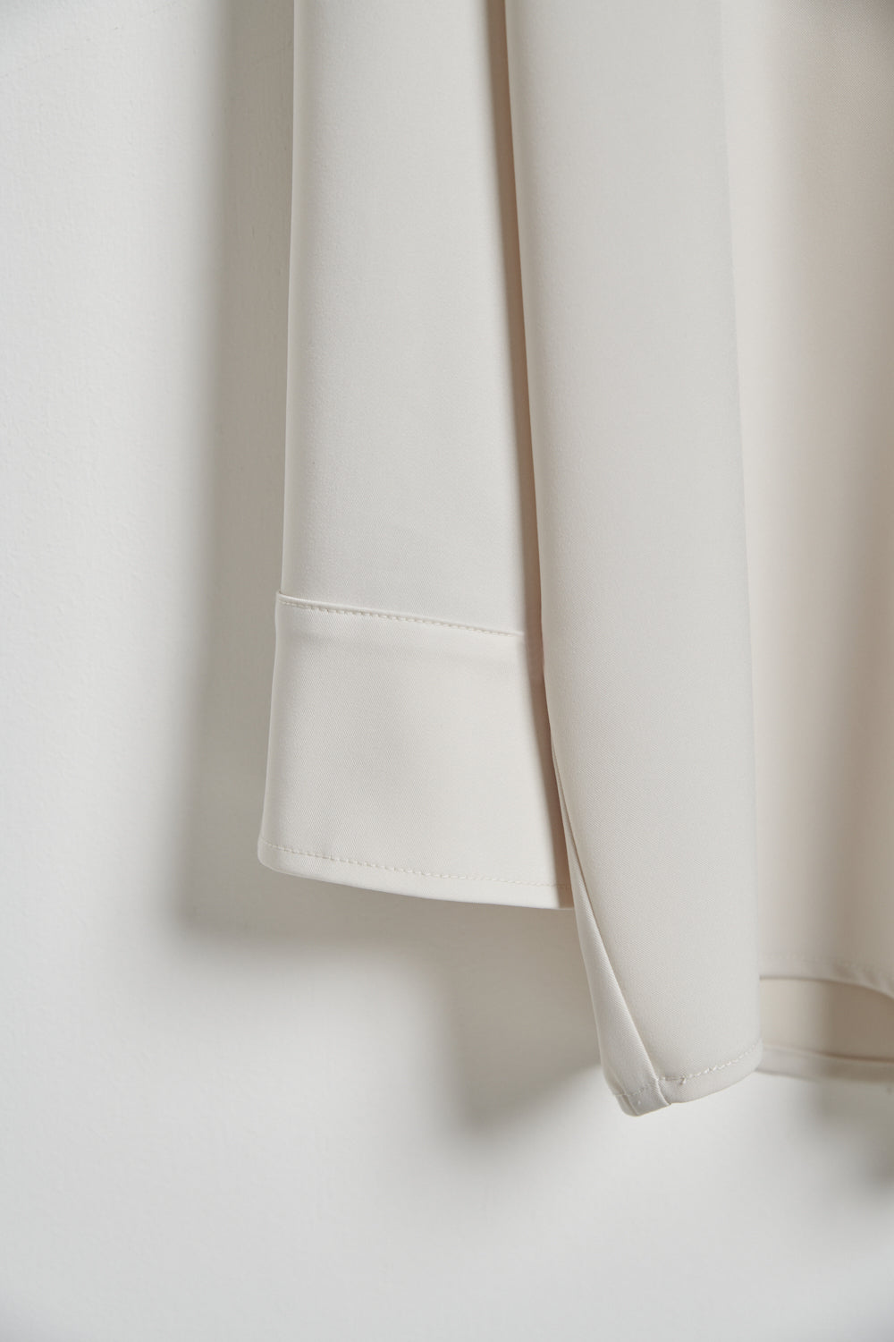 不易皺柔滑寬版襯衫-杏