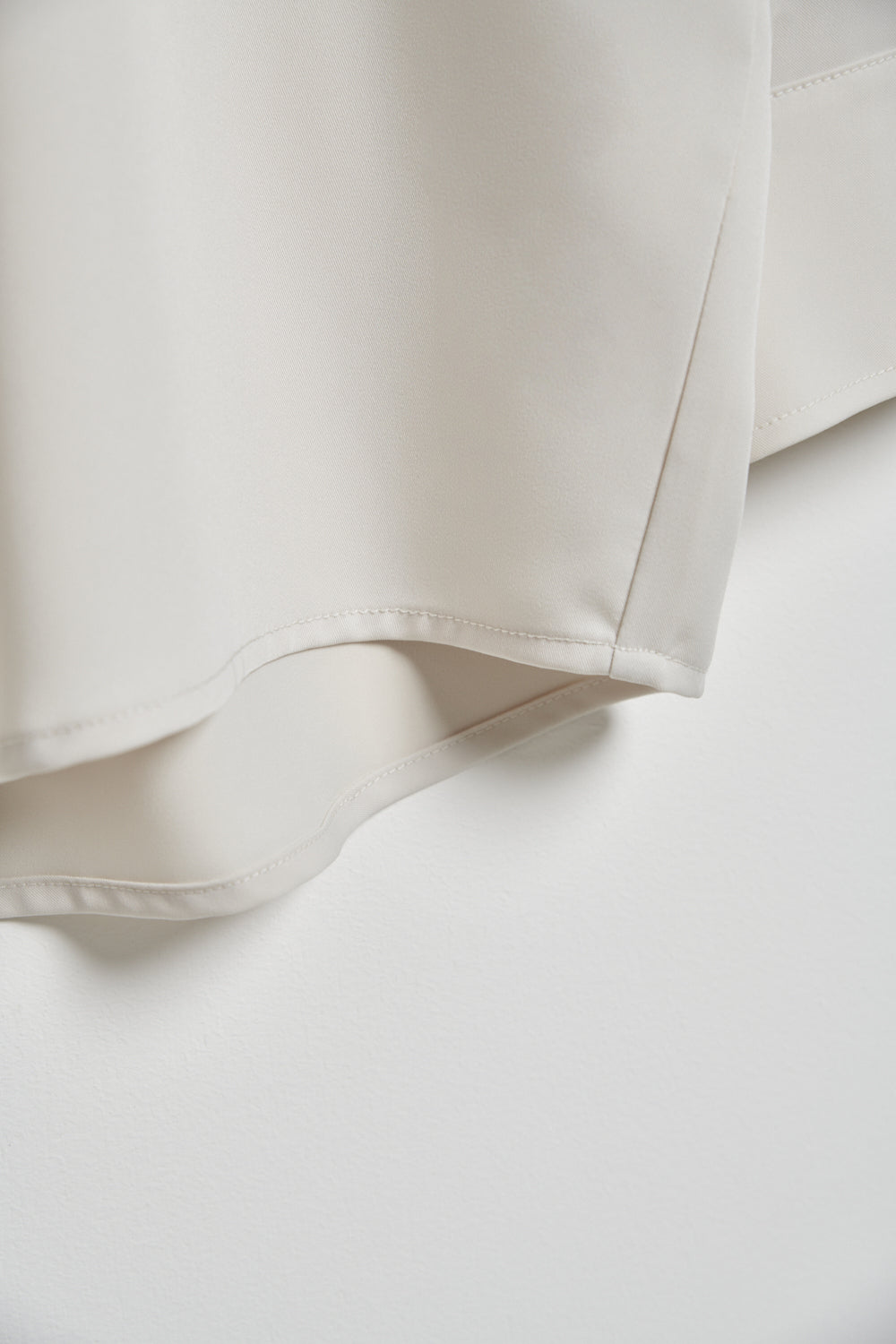 不易皺柔滑寬版襯衫-杏