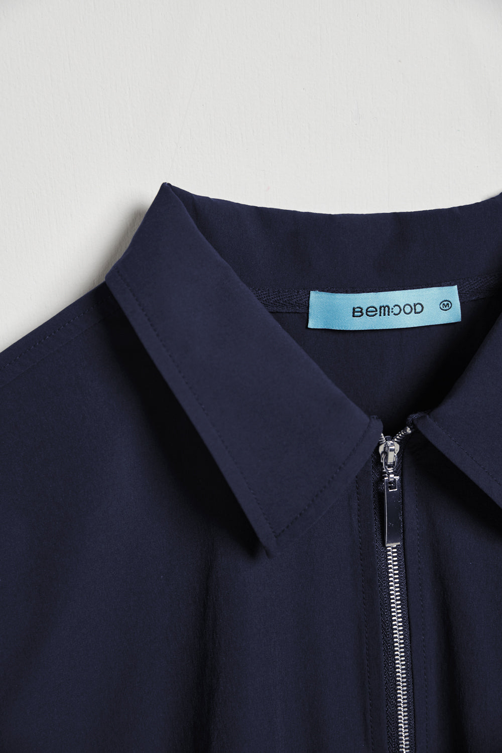 襯衫領拉鍊落肩寬版上衣-藍色