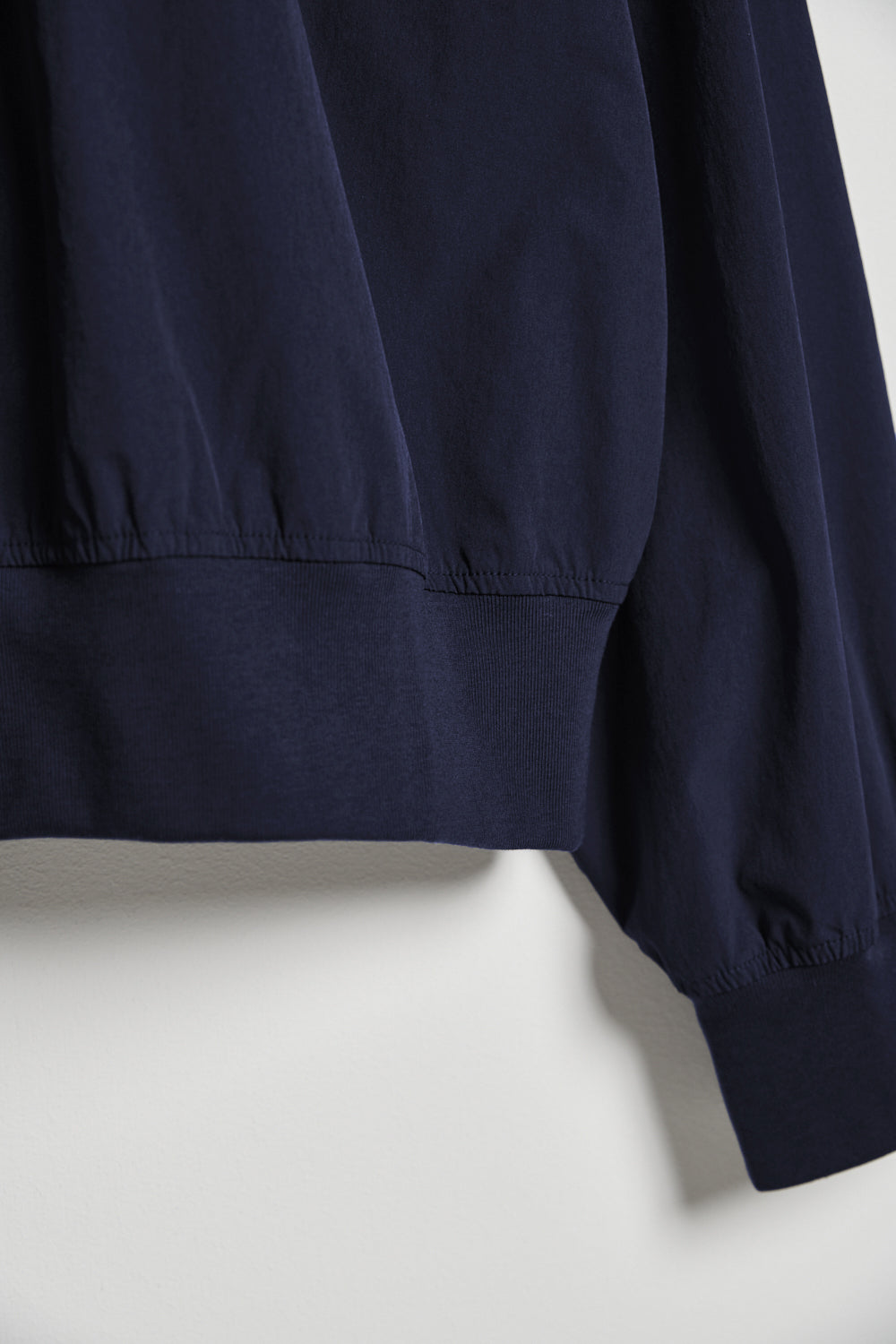 襯衫領拉鍊落肩寬版上衣-藍色