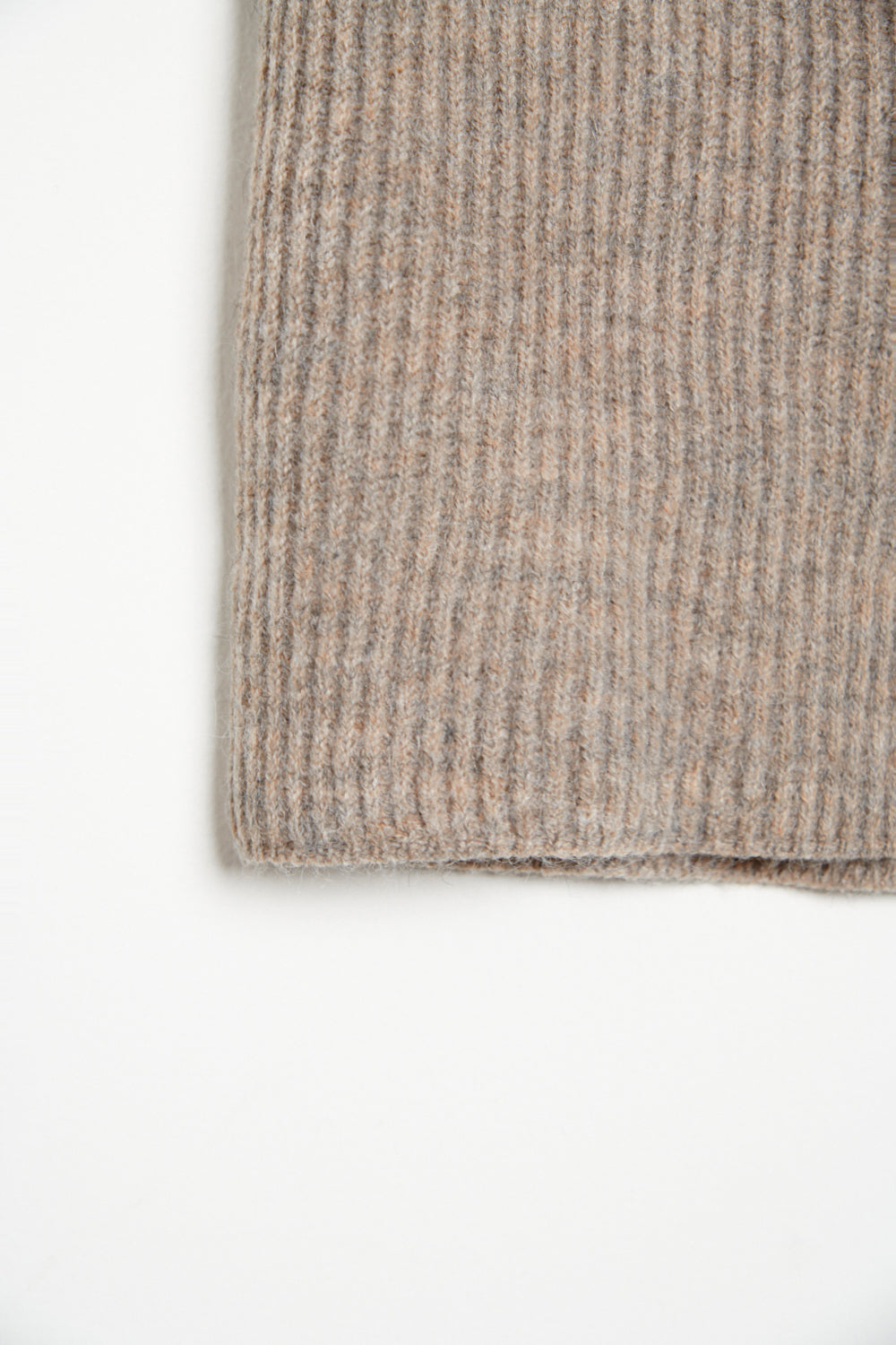 直條織紋針織短褲-駝色