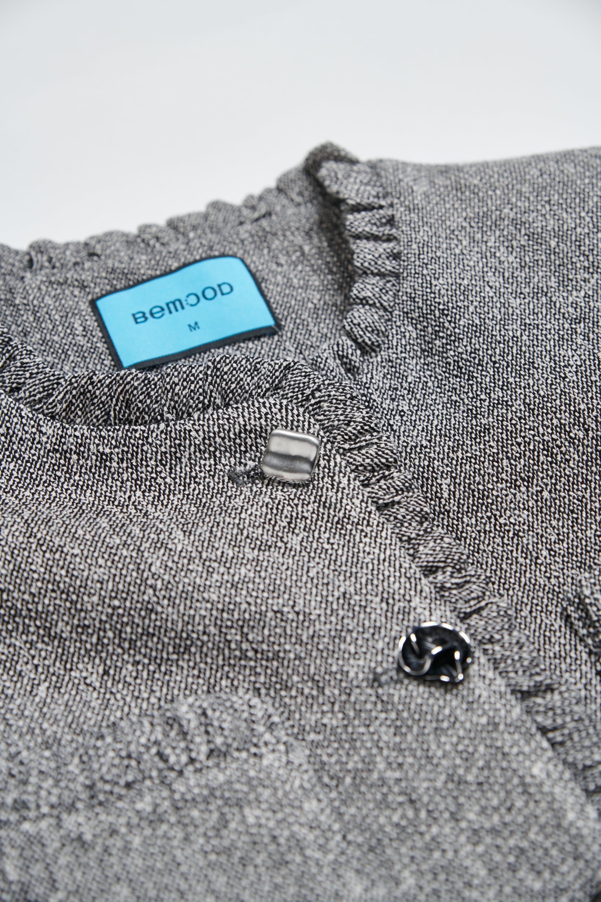 荷葉領花呢外套-黑