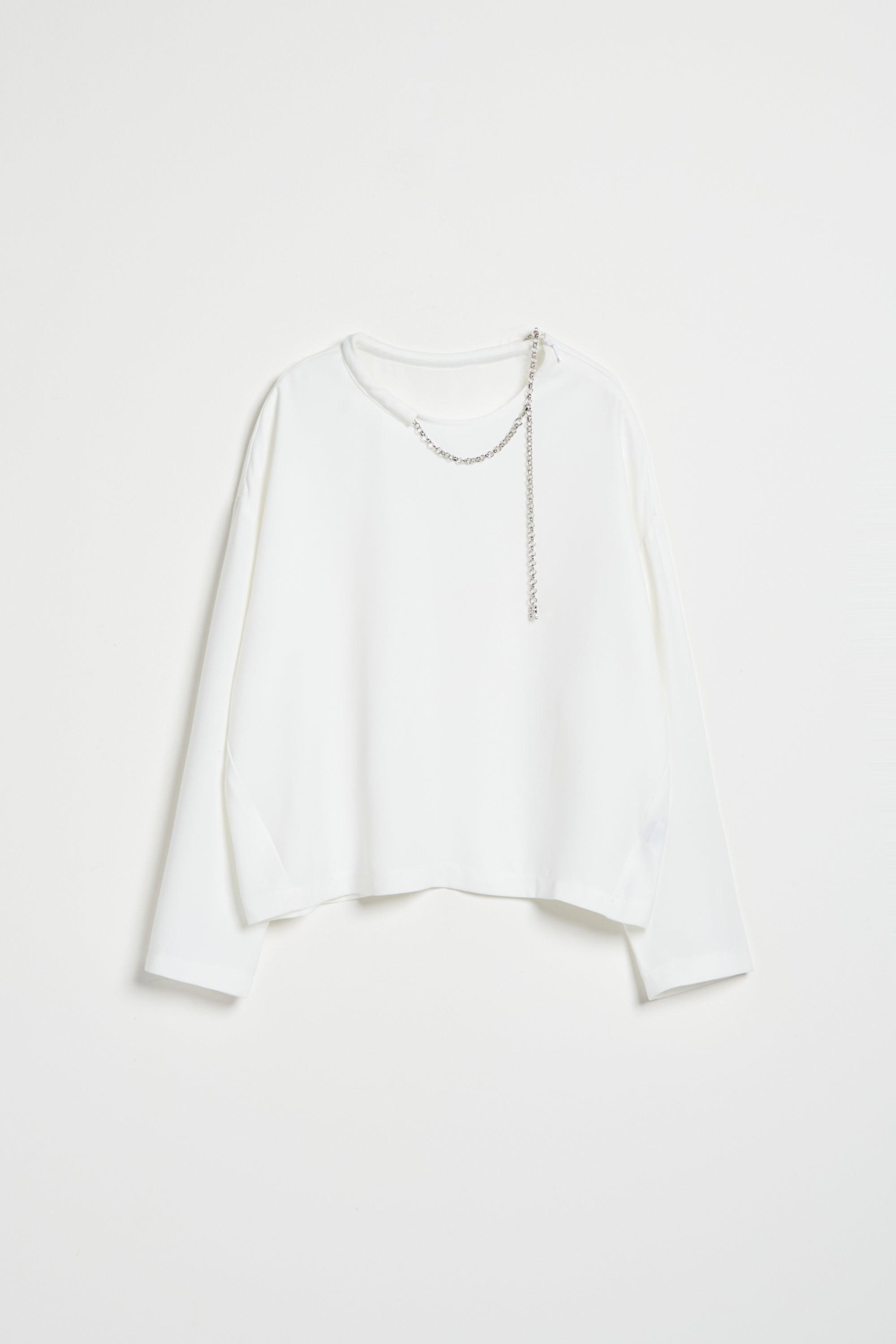 不易皺簡約圓領造型上衣(附項鍊)-白