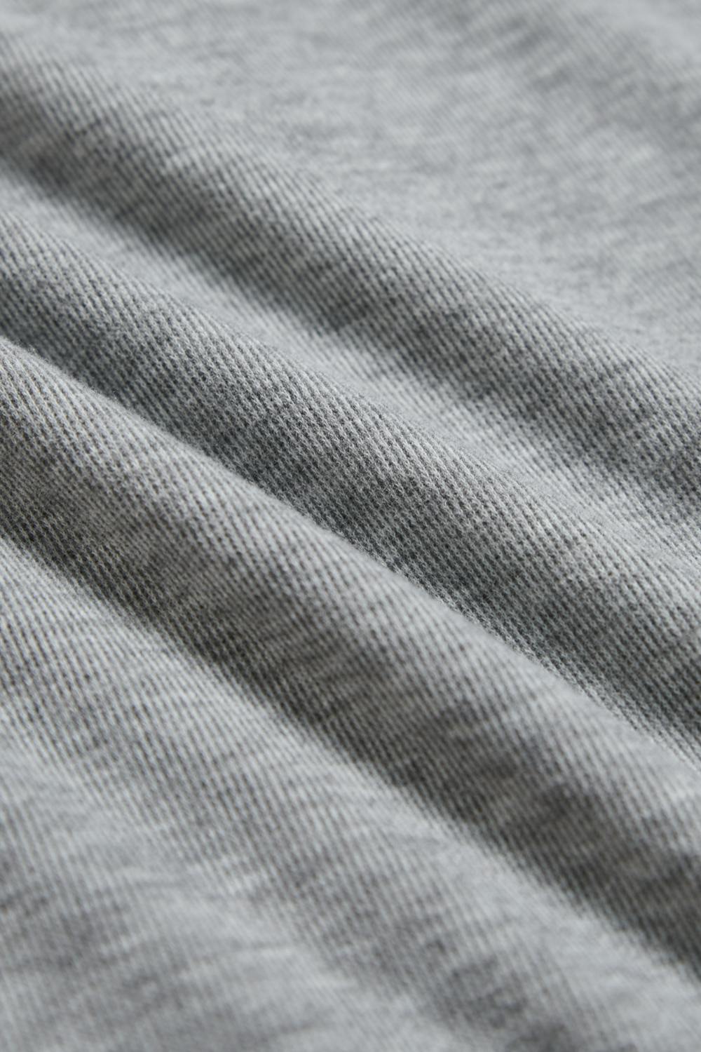 柔彈開釦高領上衣-灰