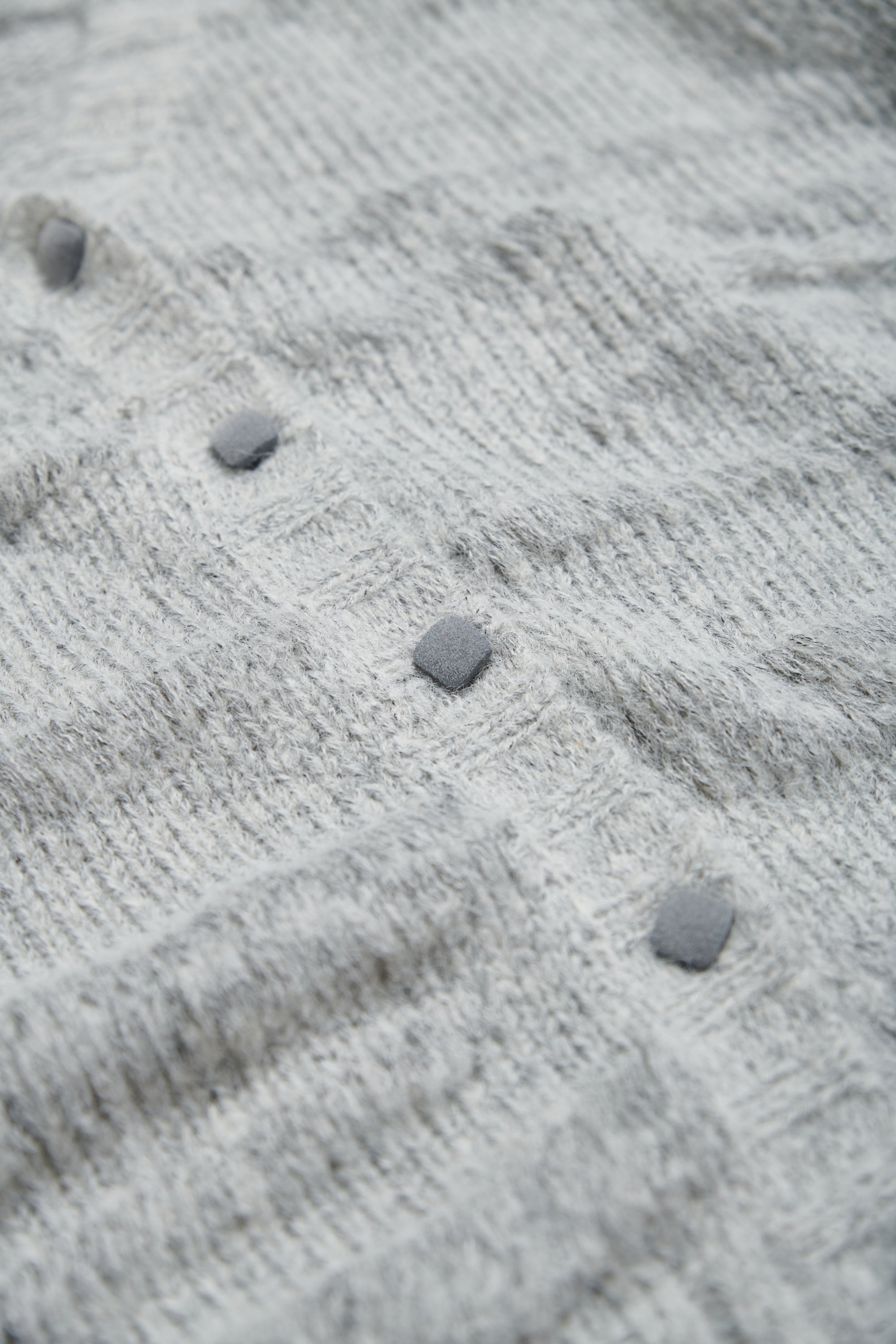 羊毛混紡鏤空織紋開襟毛衣外套-灰