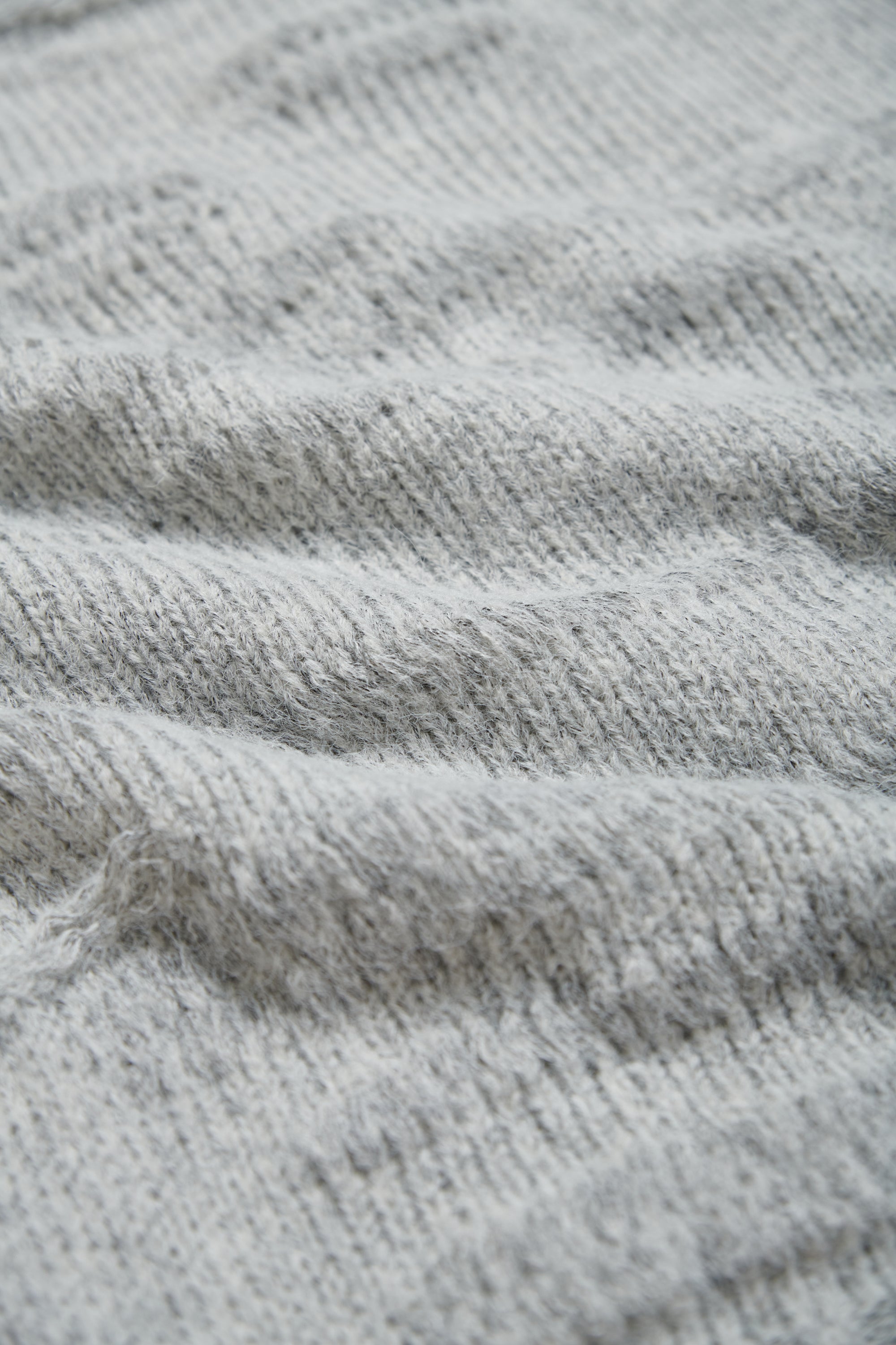 羊毛混紡鏤空織紋開襟毛衣外套-灰