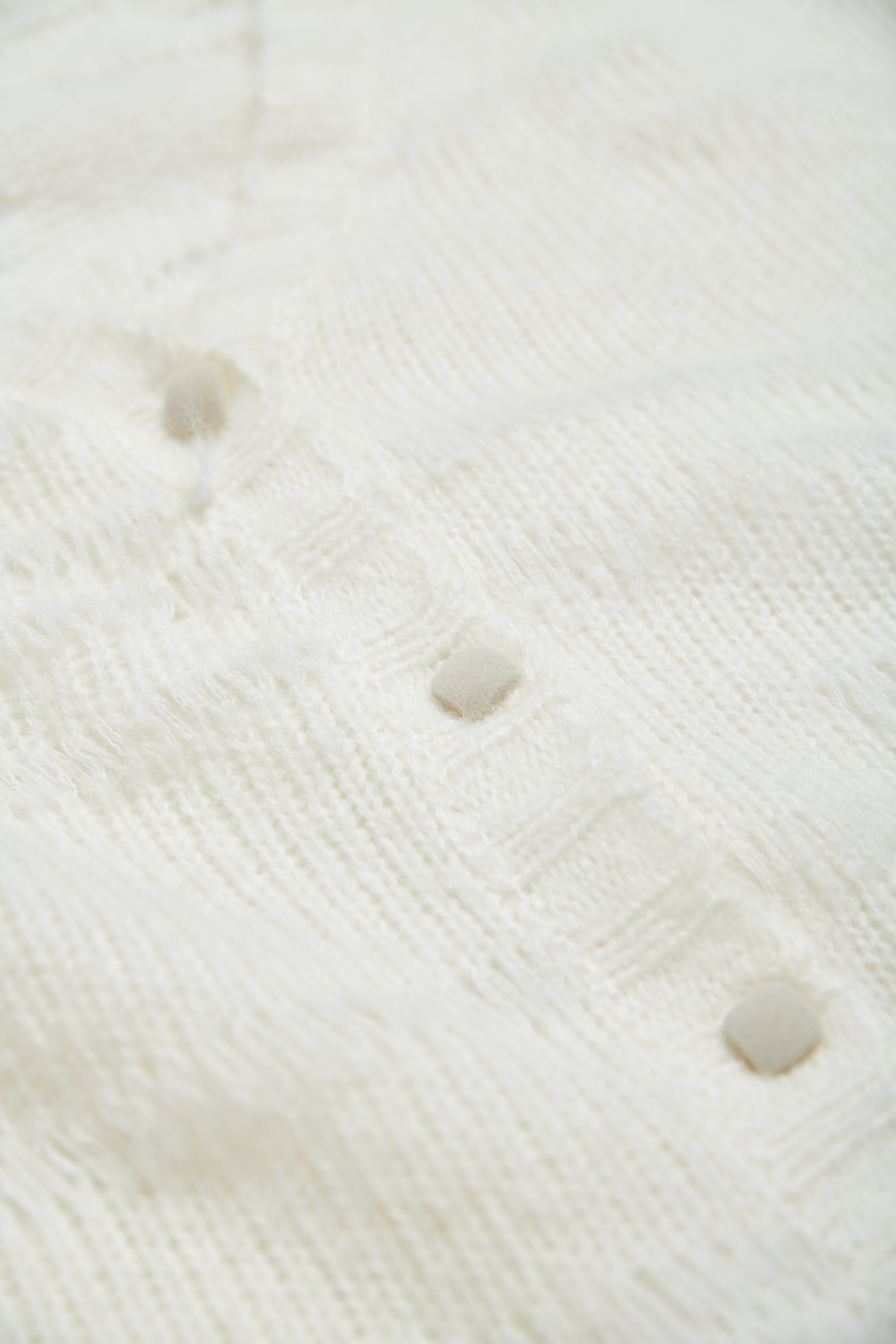 羊毛混紡鏤空織紋開襟毛衣外套-杏