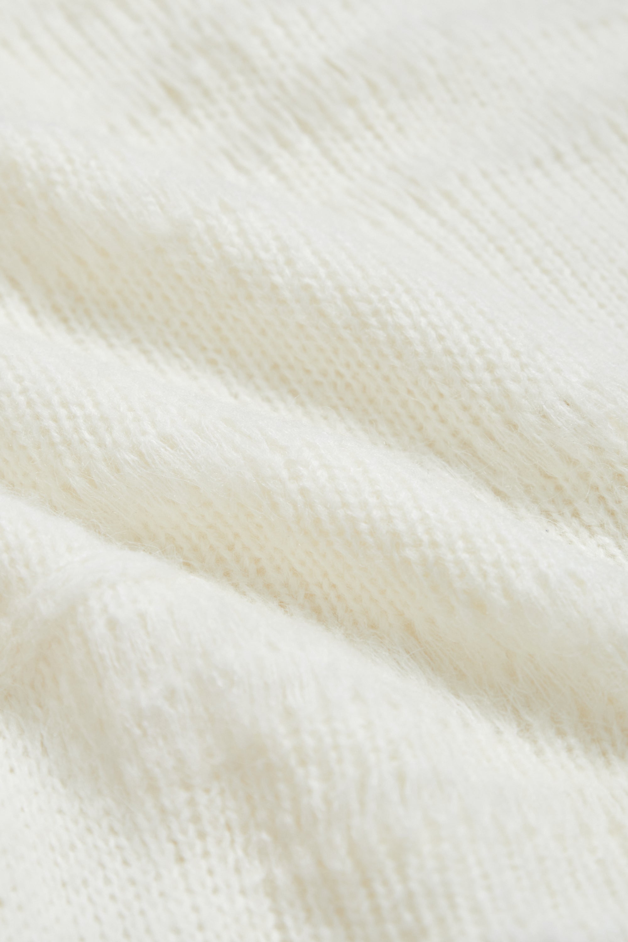 羊毛混紡鏤空織紋開襟毛衣外套-杏