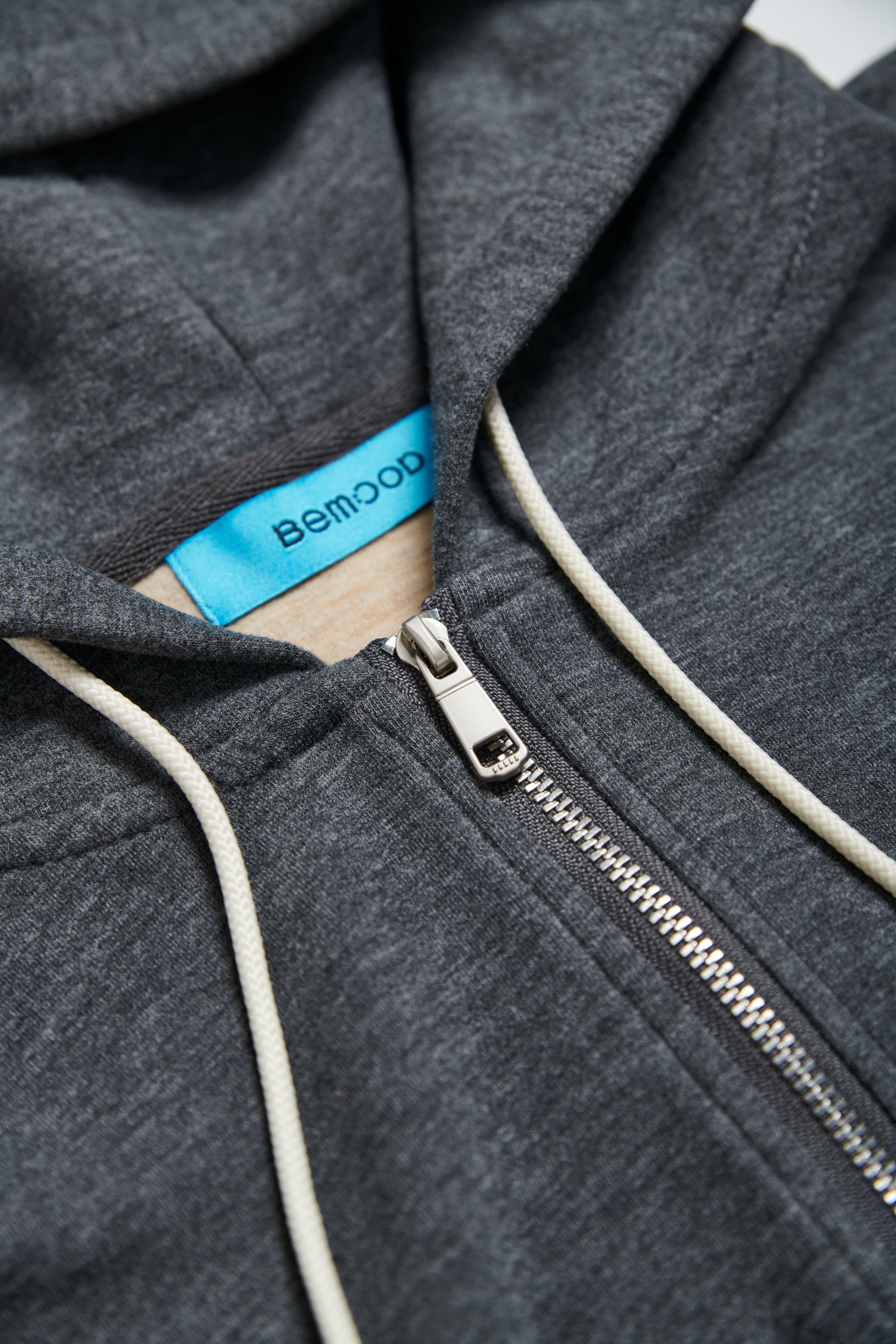 連帽假兩件配色拉鍊收腰上衣-深灰