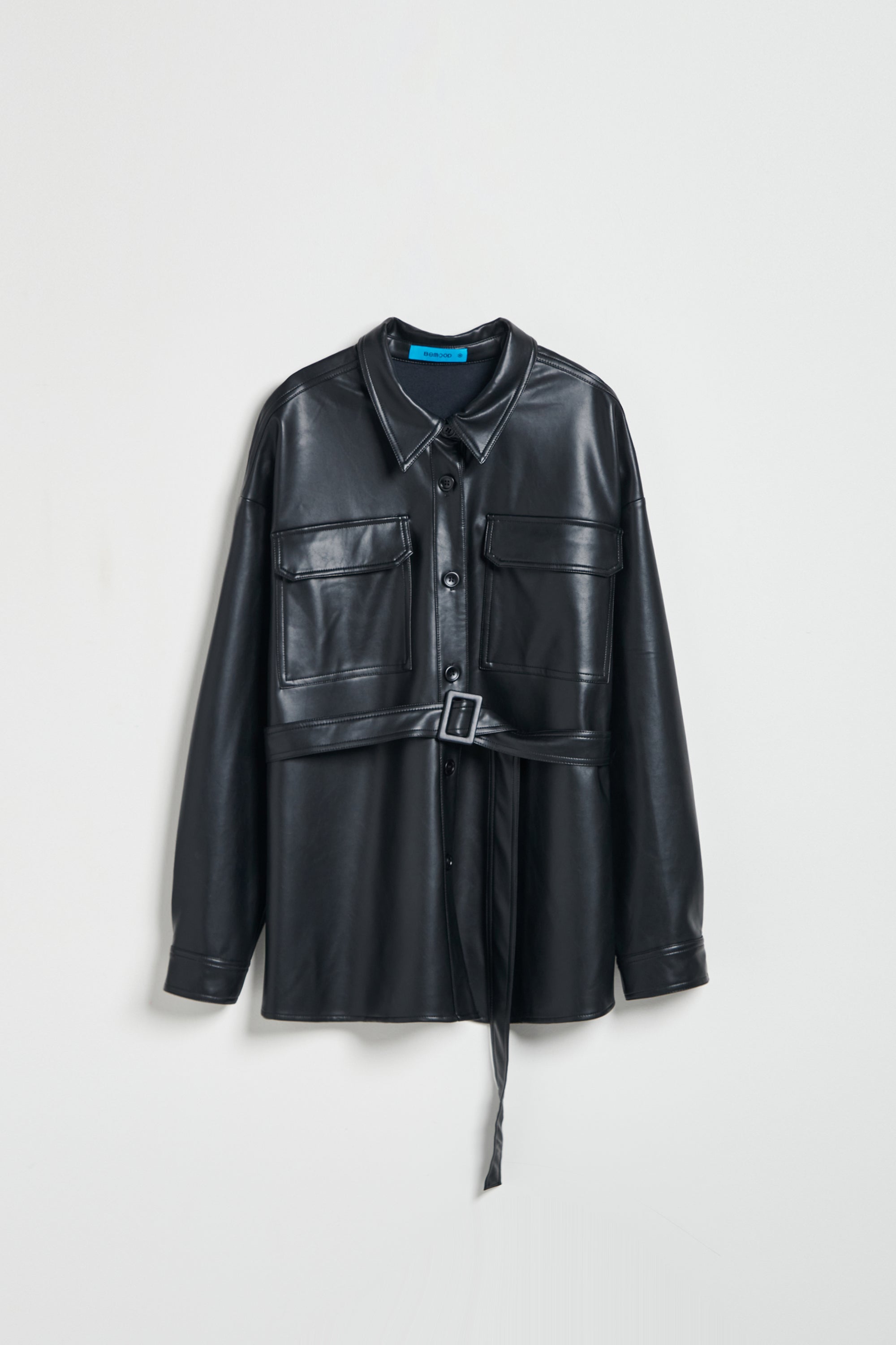 光澤感長版皮革襯衫式外套(附腰帶)-黑