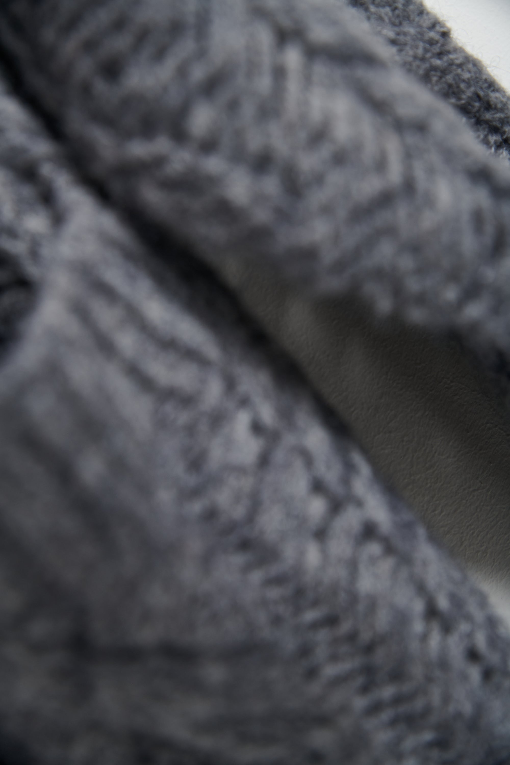 羊毛混紡破損感麻花針織毛衣長外套-灰