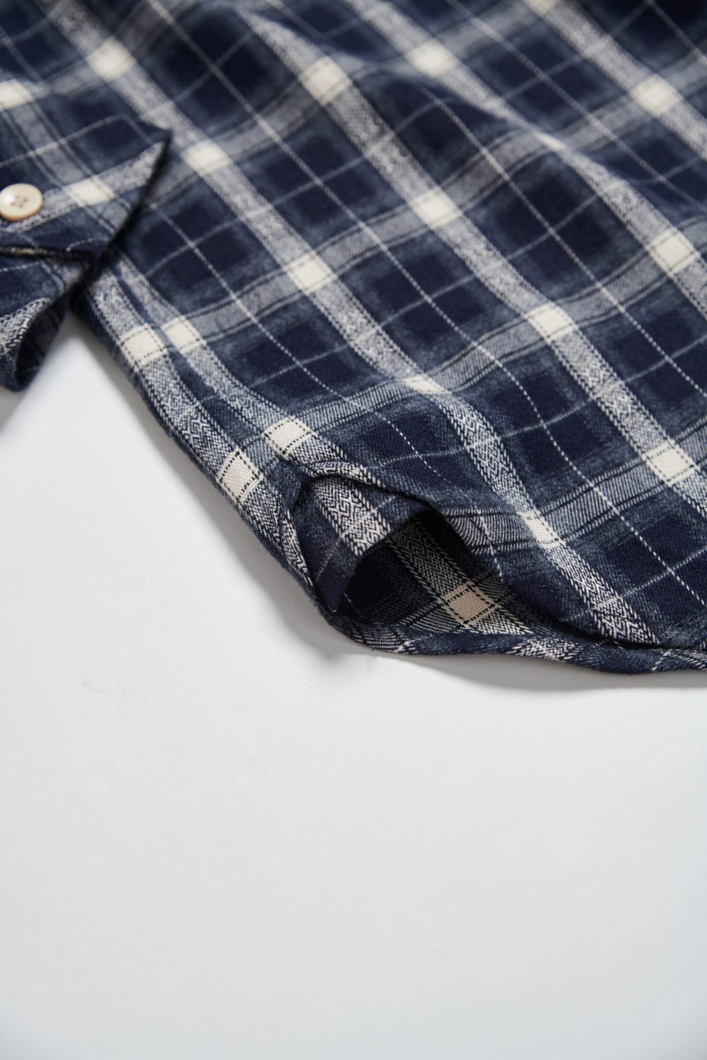 UNISEX男女共版寬鬆格紋襯衫-藍白格