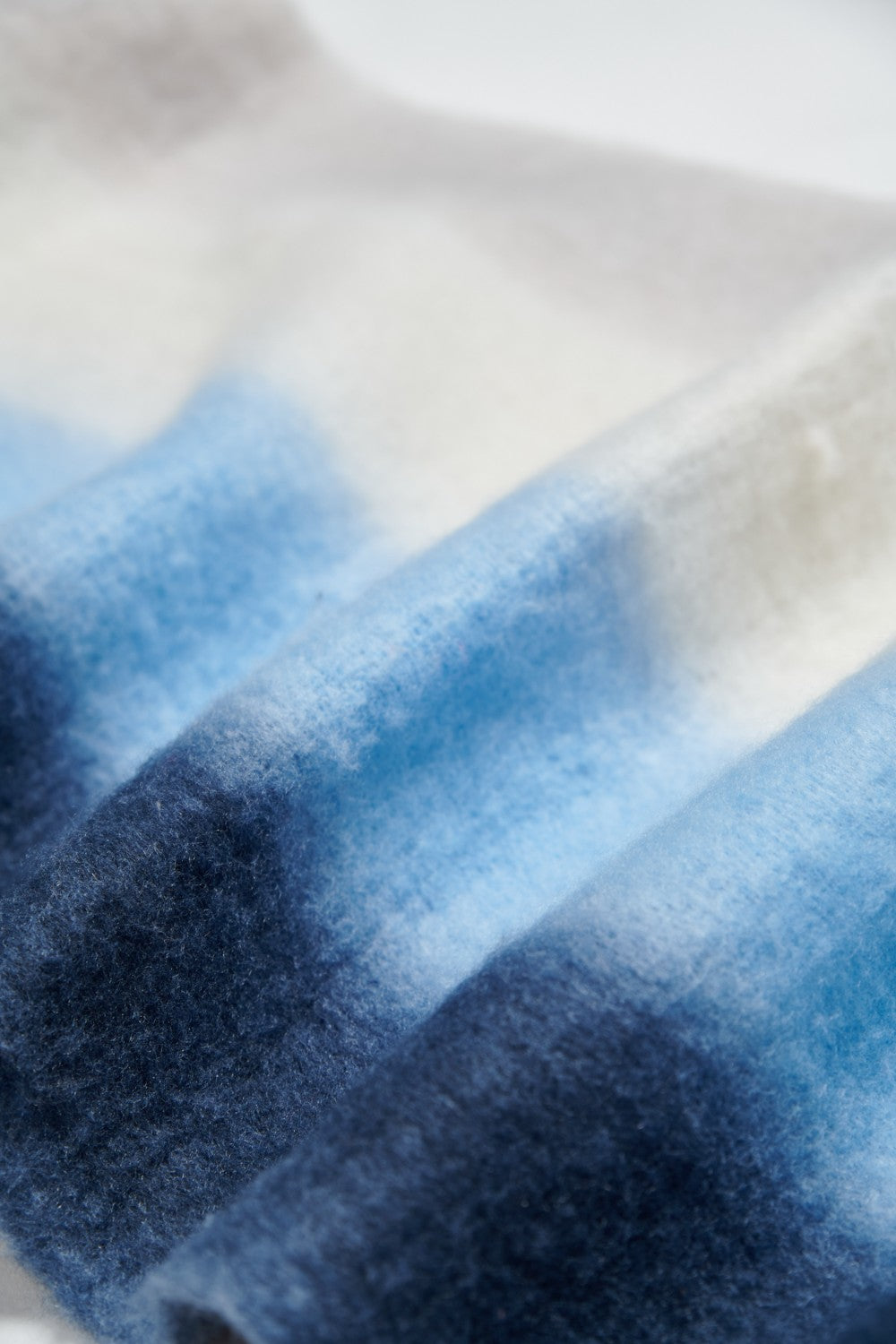 漸層渲染圍巾-藍色